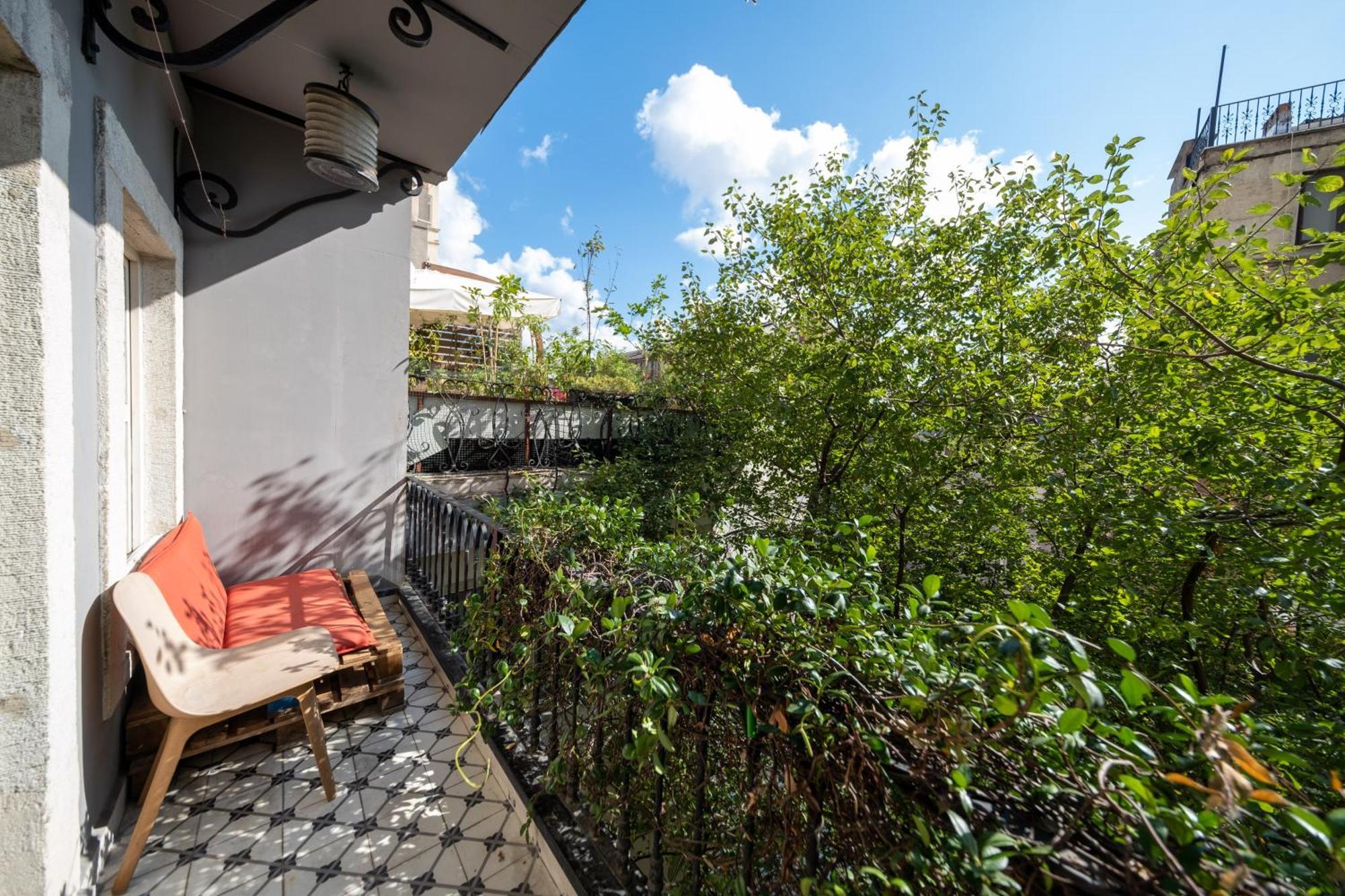 The Riviera Loft : Lovely 1br W/ Stunning Terrace Istanbul
