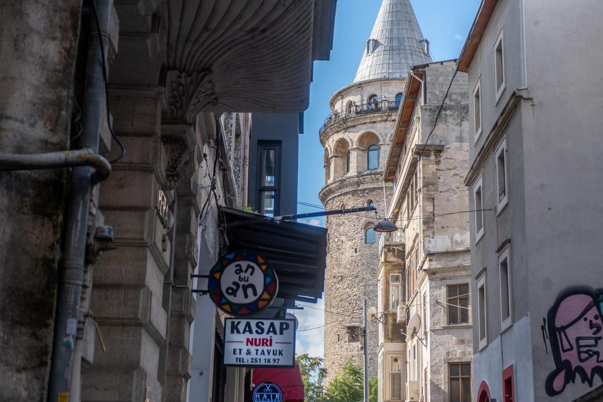 The Riviera Loft : Lovely 1br W/ Stunning Terrace Apartment Istanbul