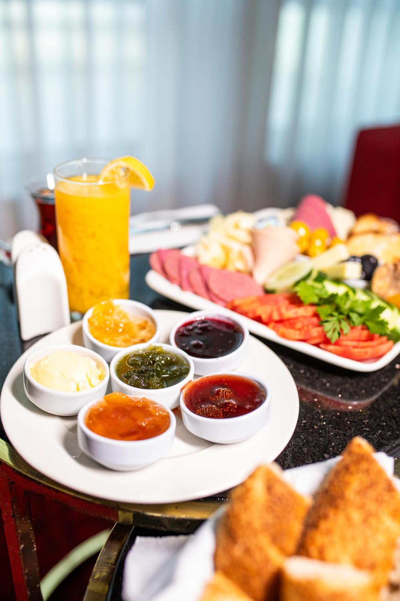 Ramada Encore Kartal