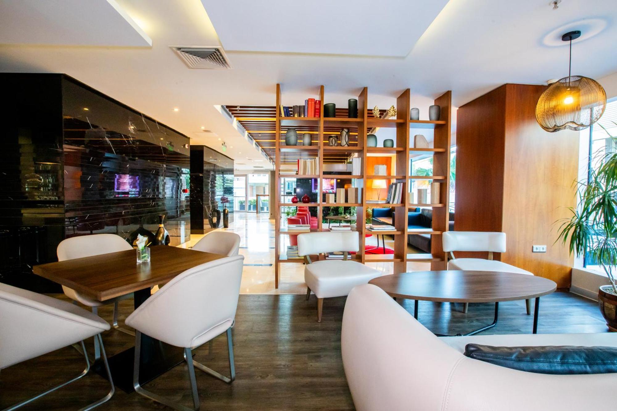Hotel Ramada Encore Kartal