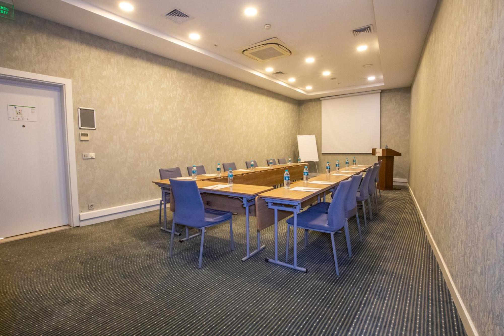 Ramada Encore Kartal Hotel 4*