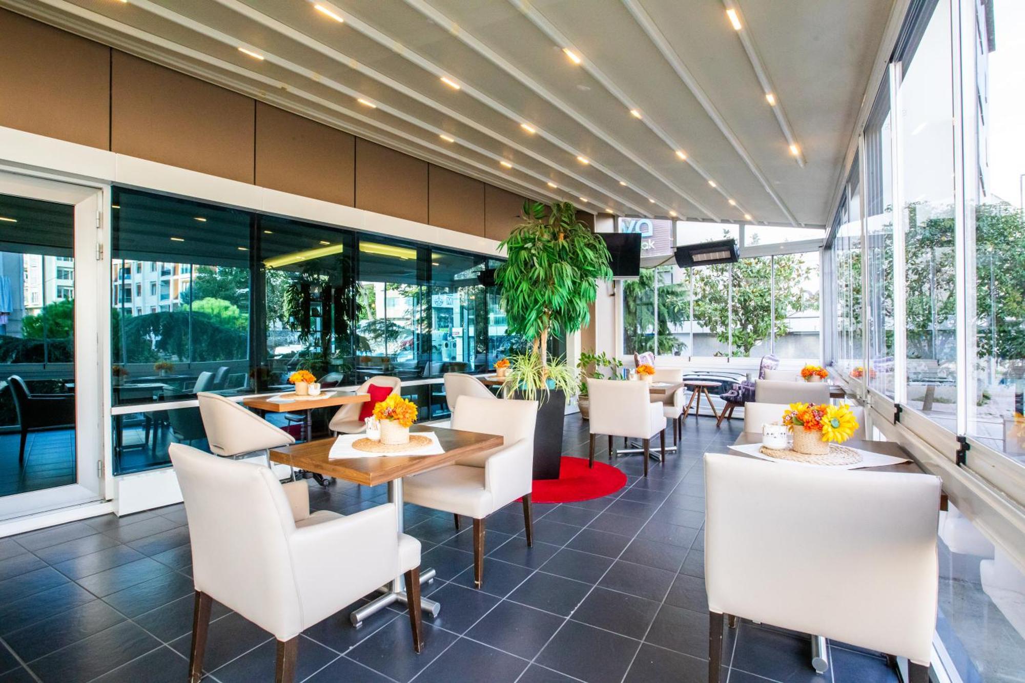 Hotel Ramada Encore Kartal