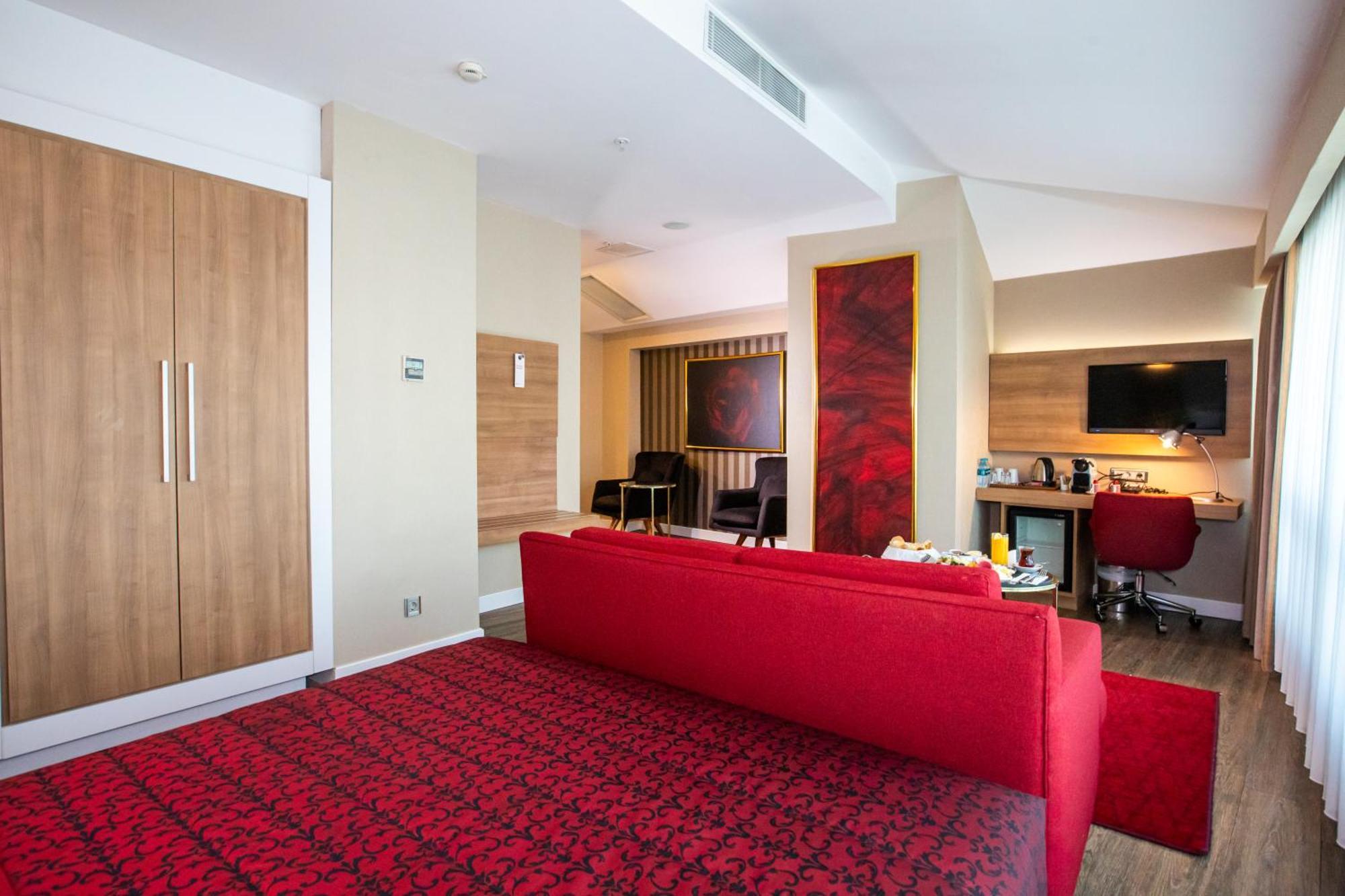 Ramada Encore Kartal