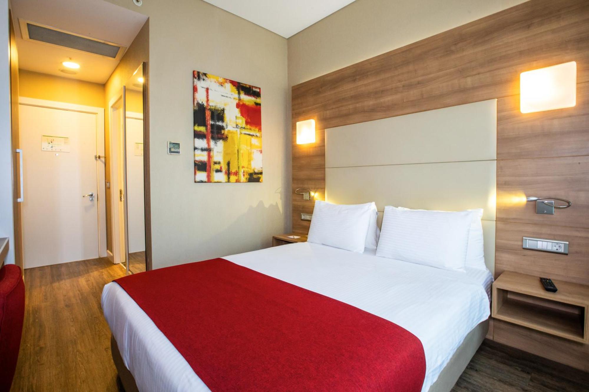 Ramada Encore Kartal Hotel