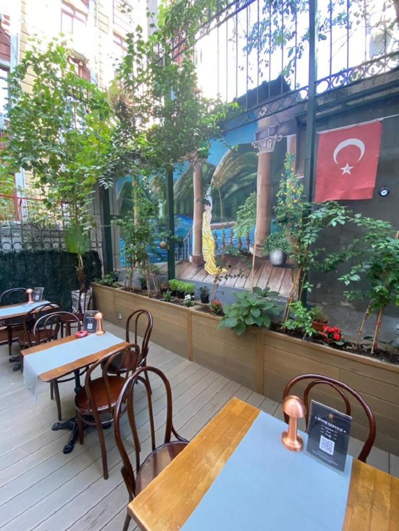 Lina Taksim Pera Istanbul
