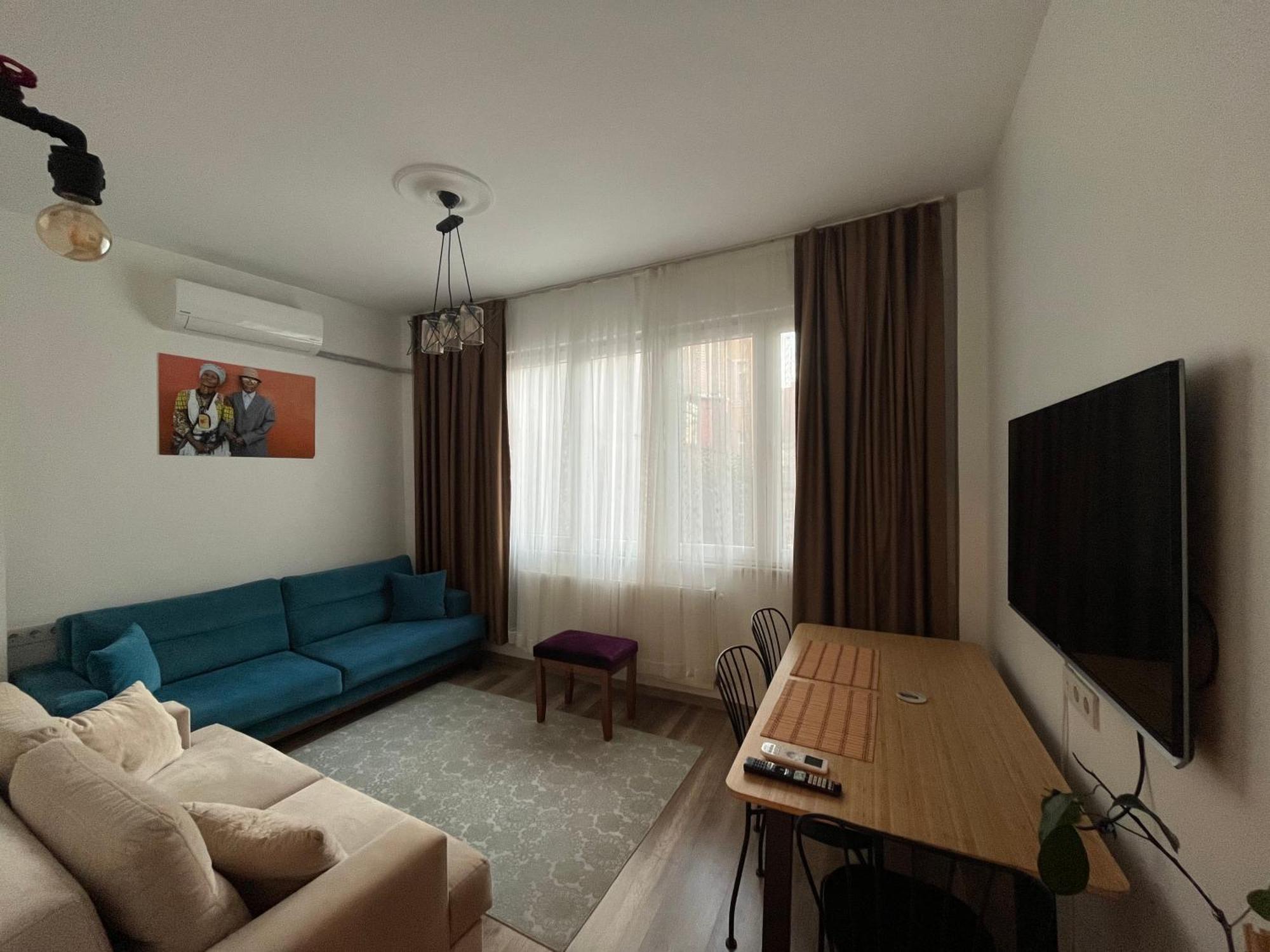 Centrally Located, 2+1 House In Taksim, Cihangir Apartamento Istambul