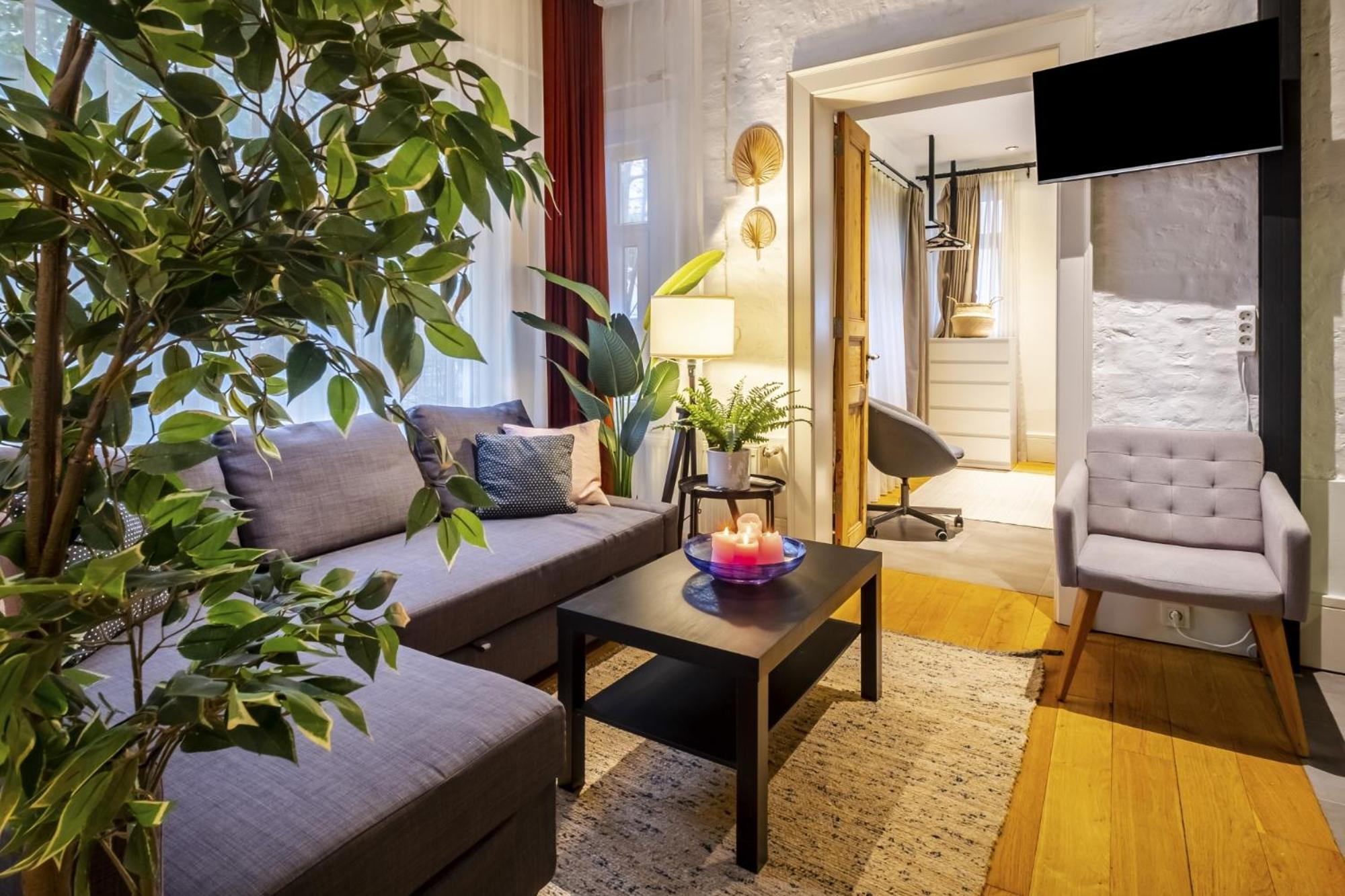 Charming Flat Close To Touristic Attractions In The Heart Of Beyoglu Apartment *