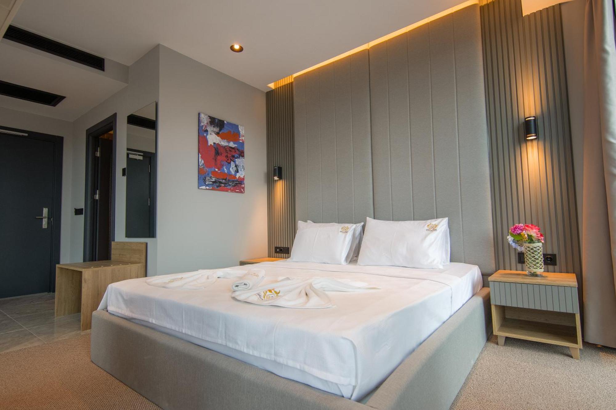 Sherlock Homes 4*