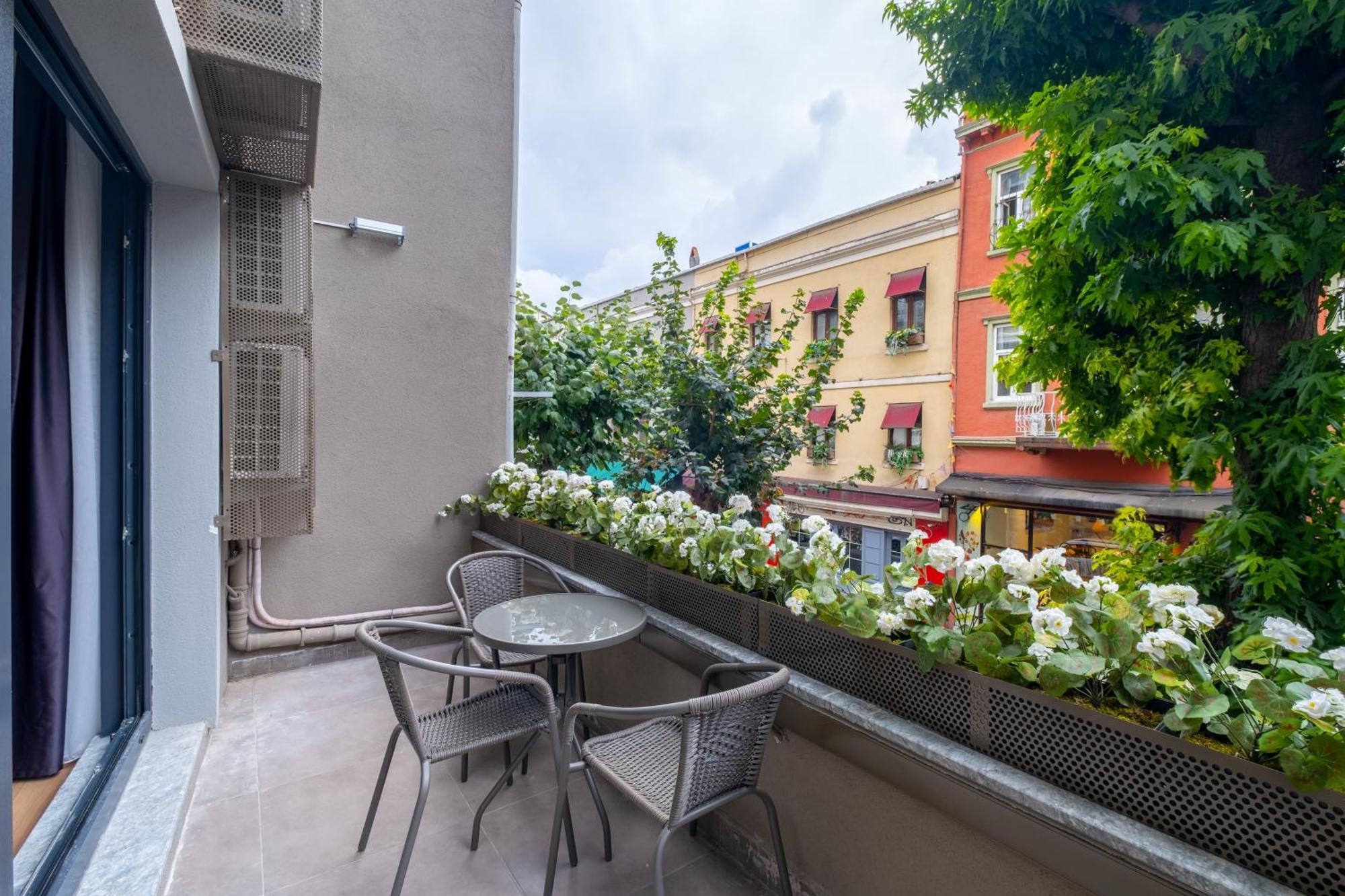 Mayer Tomtom Park Apartment Istanbul
