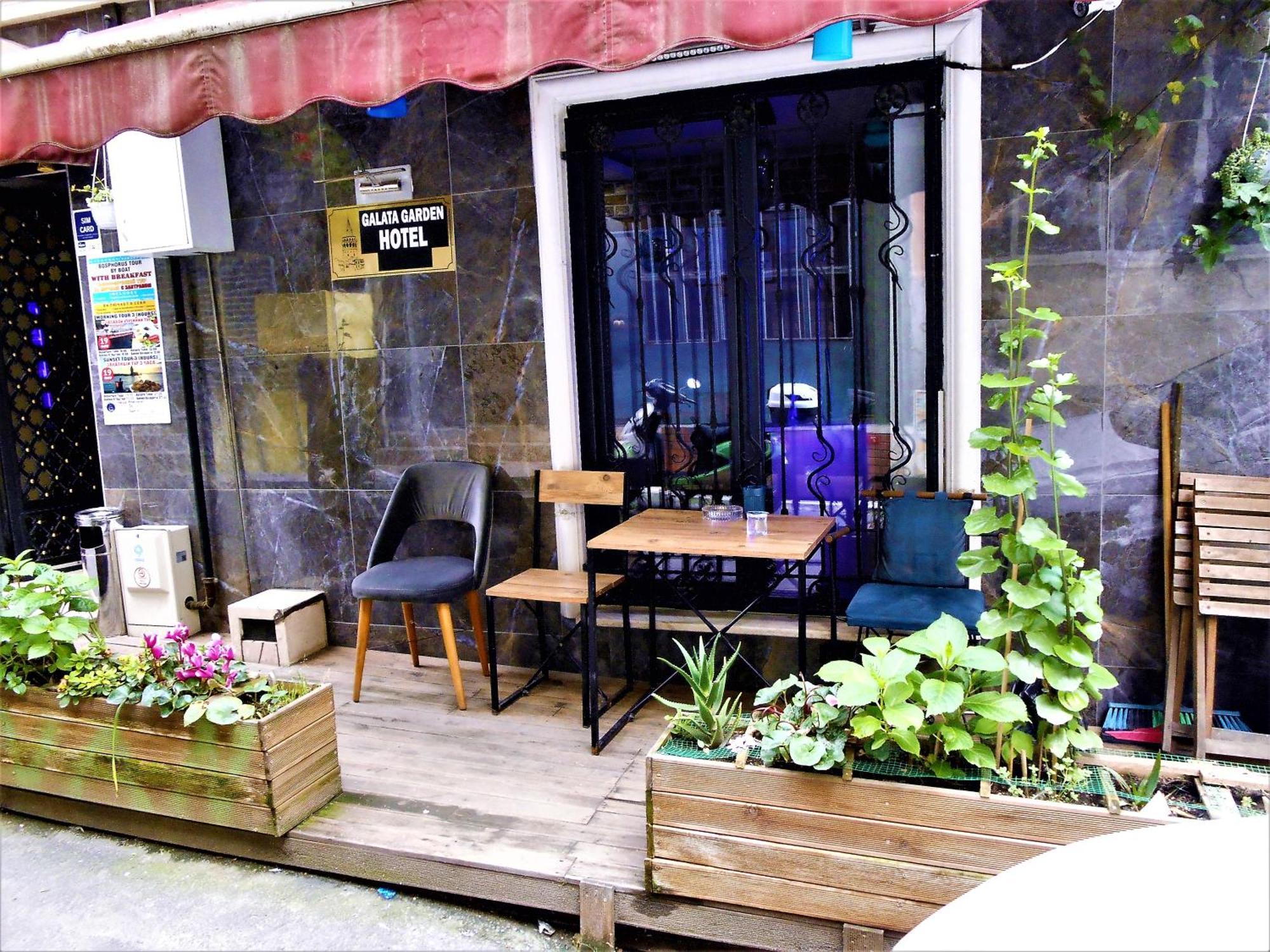Galatagreenapplehotel Hotel 3*
