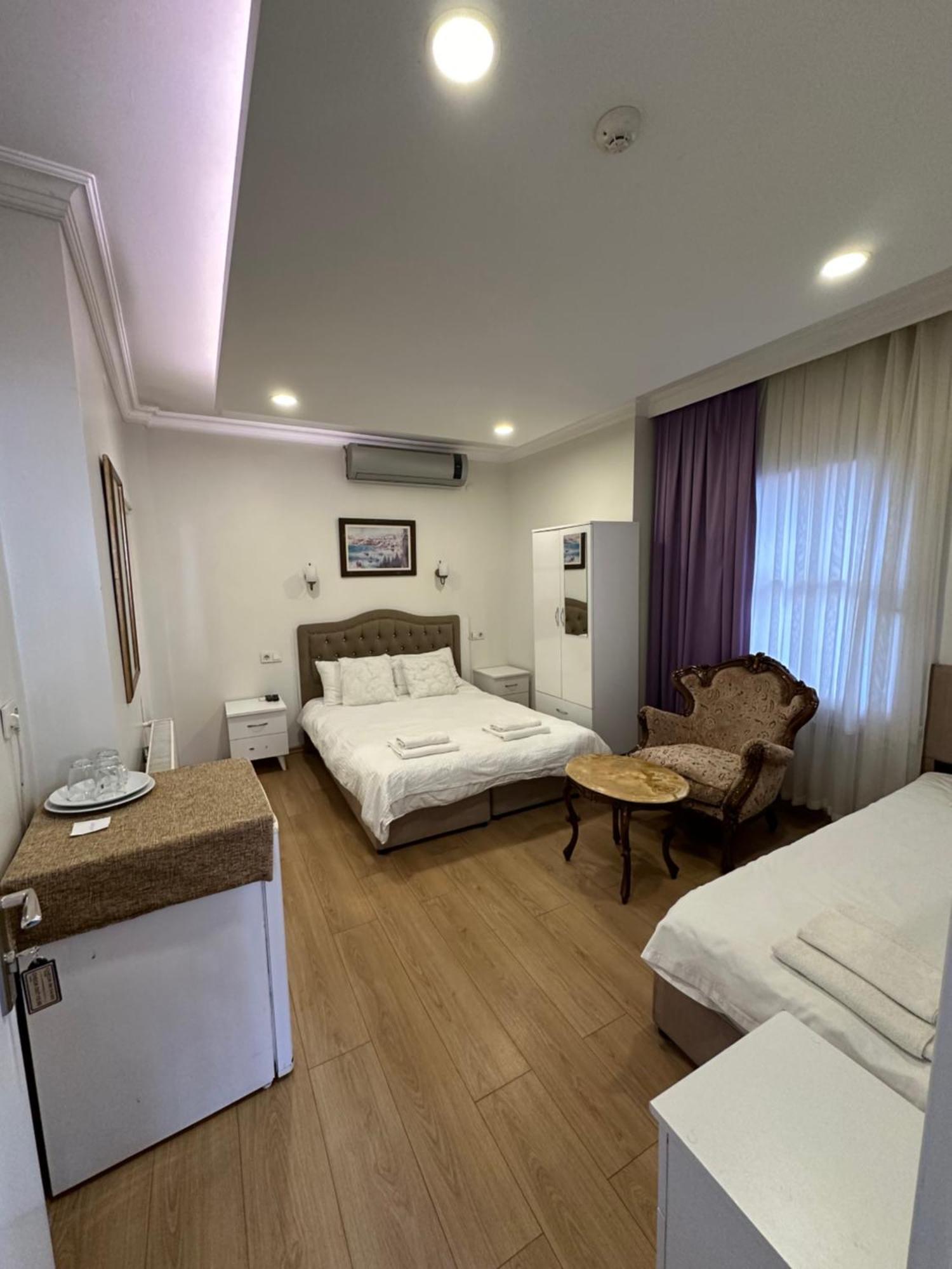 Otel Old House *