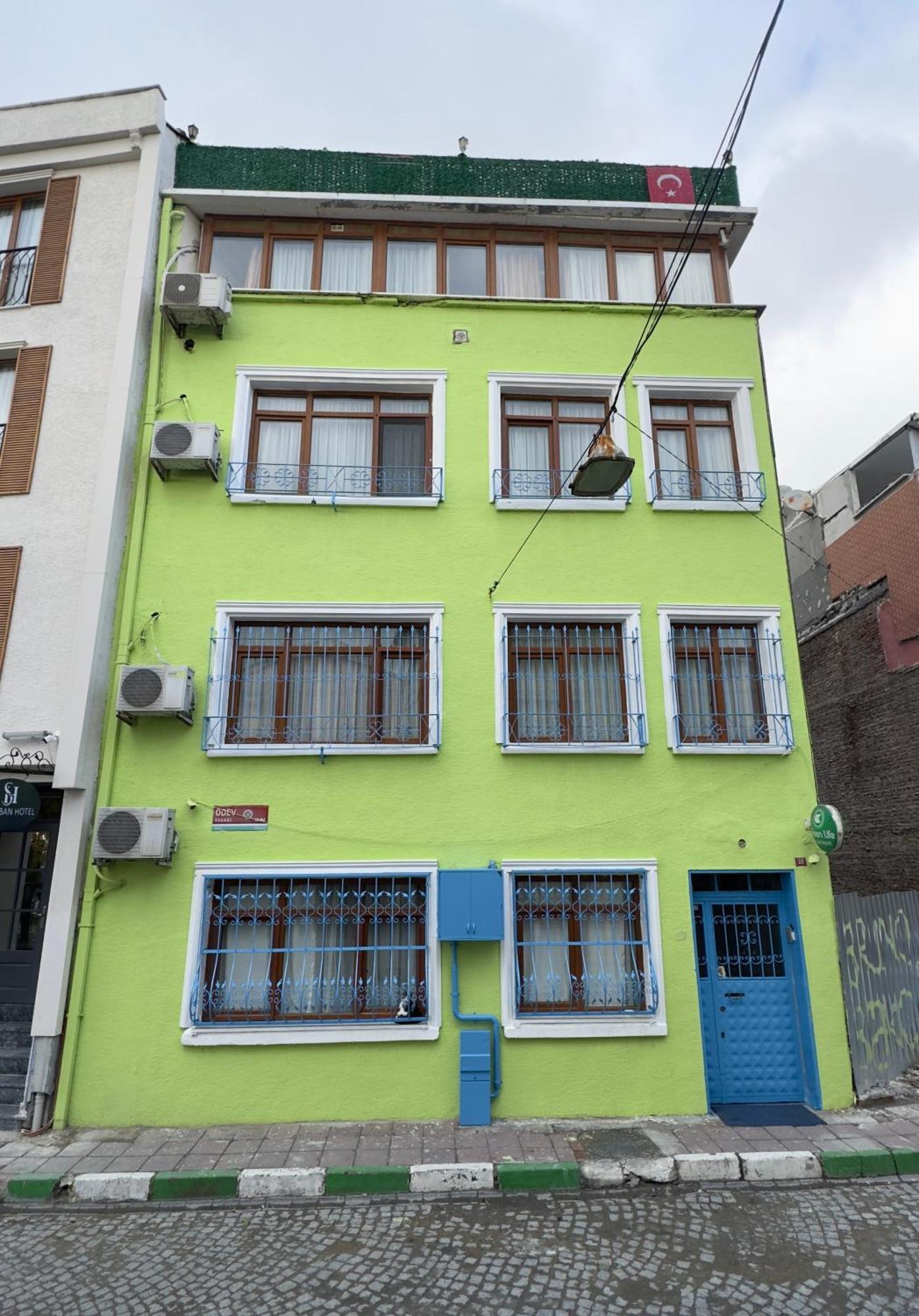 Apartment Life Istanbul