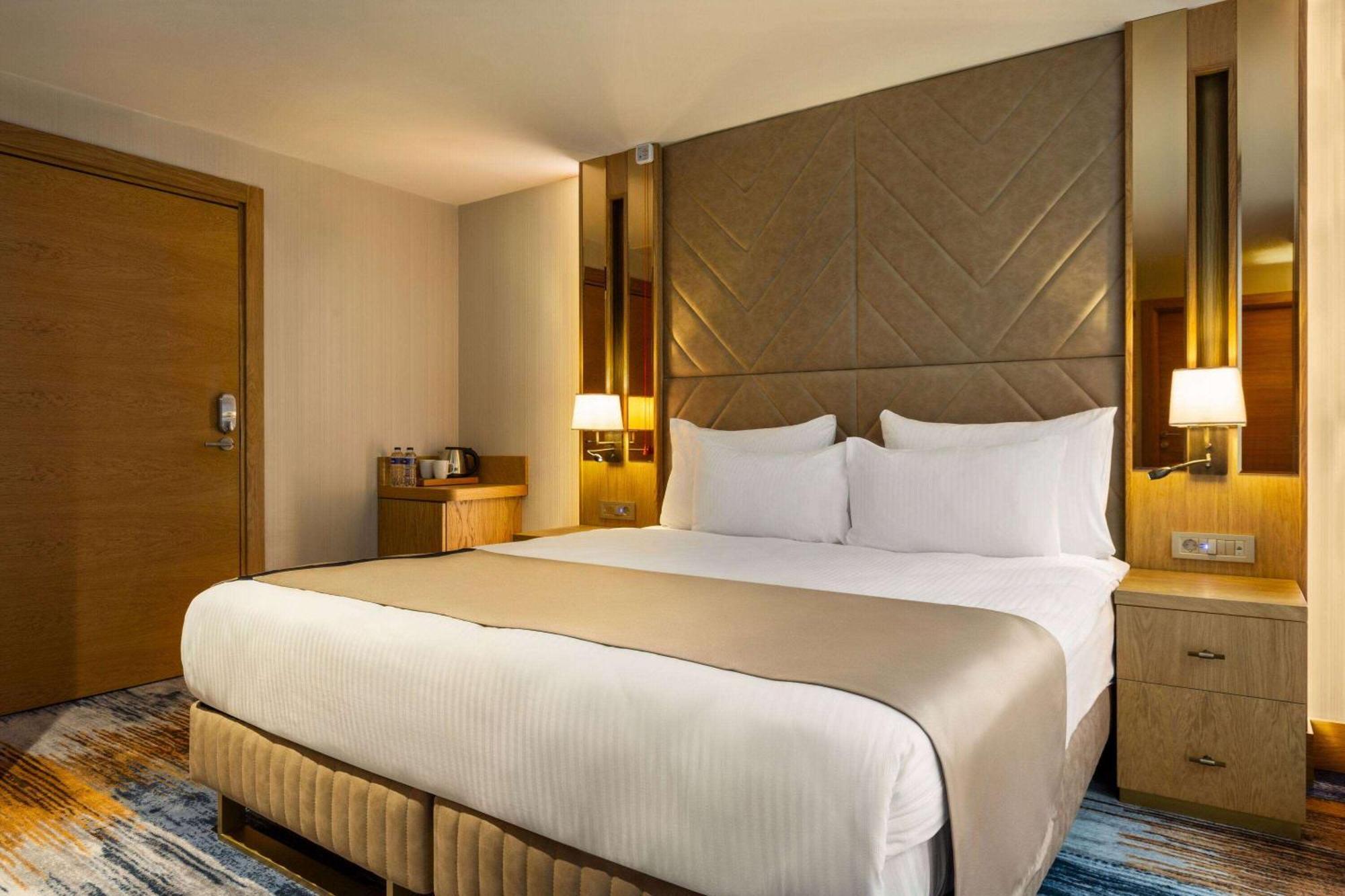 Days By Wyndham Bomonti Hotel 4*