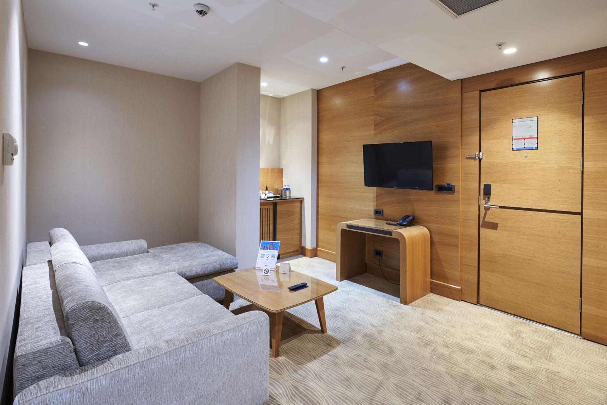 Hotel Doubletree By Hilton - Tuzla 4*