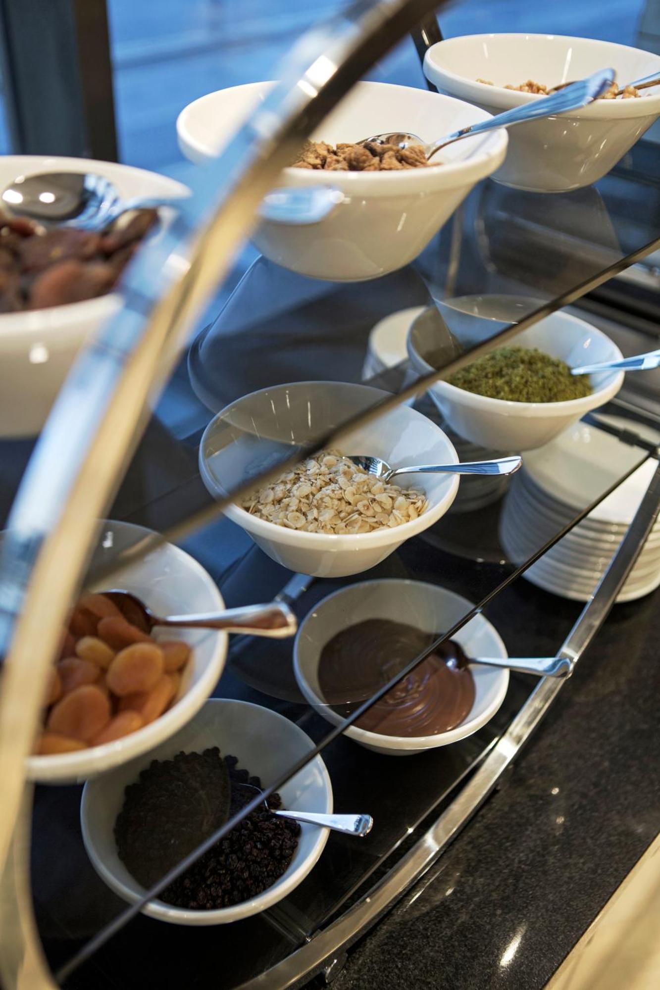 Hilton Garden Beylikduzu Hotel 4*