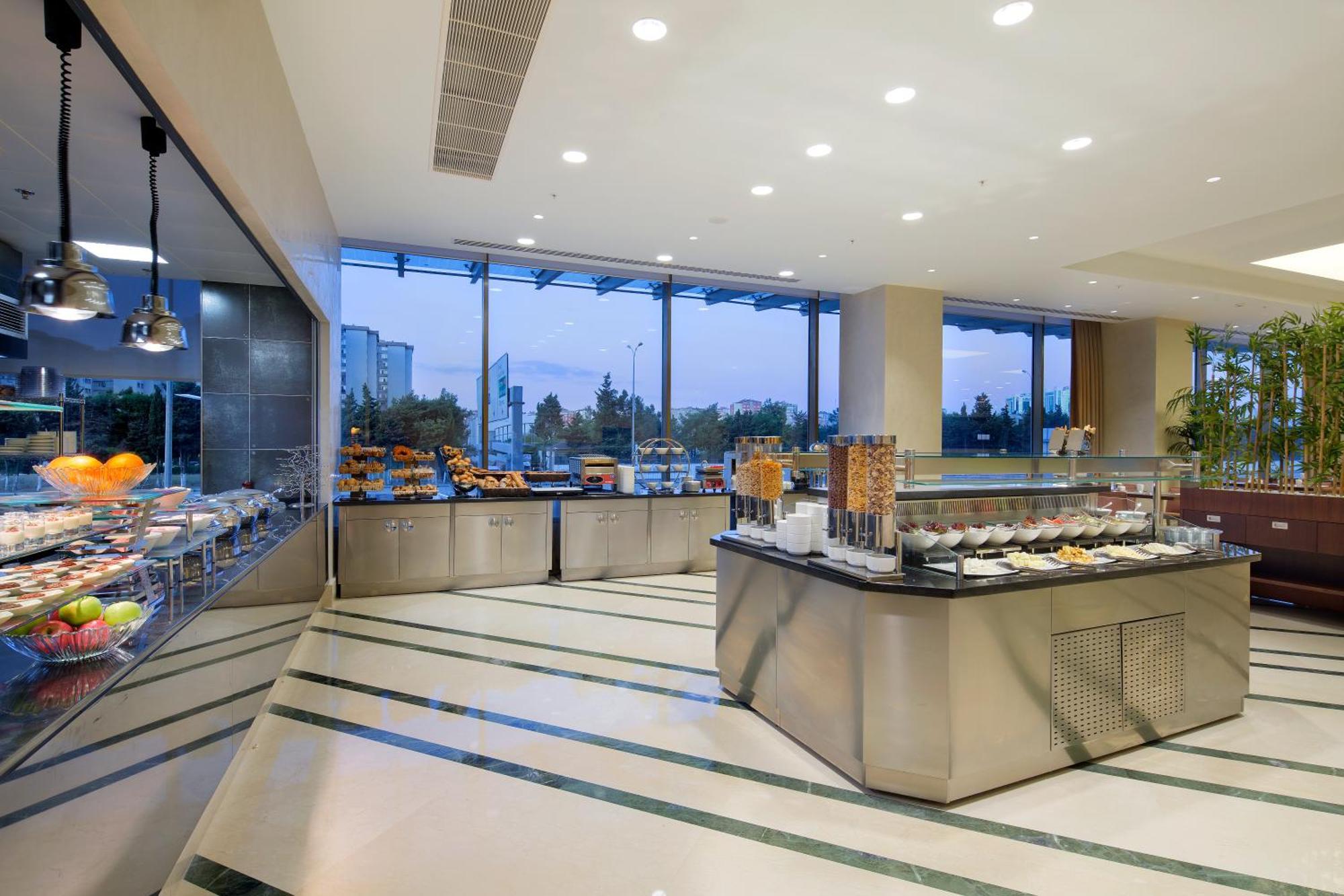 Hilton Garden Beylikduzu Hotel 4*