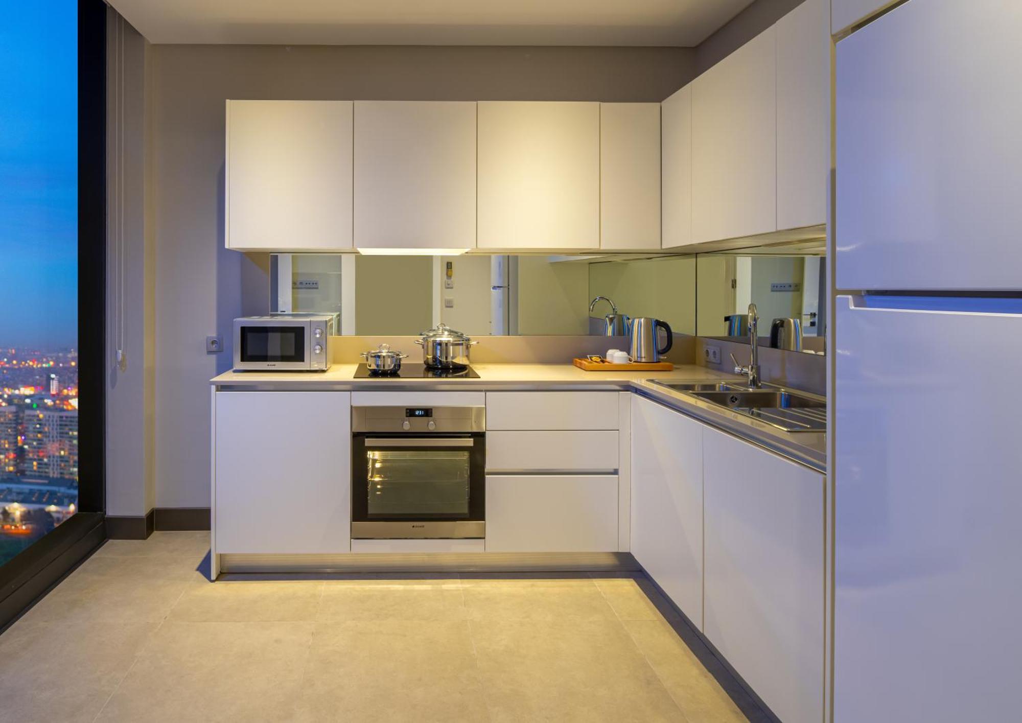 Movenpick Living West Hotel 5*