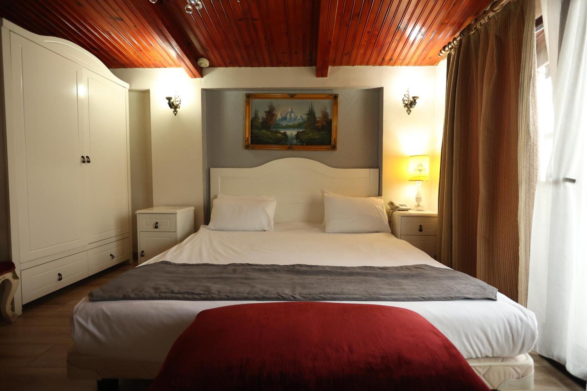 Asmali Hotel