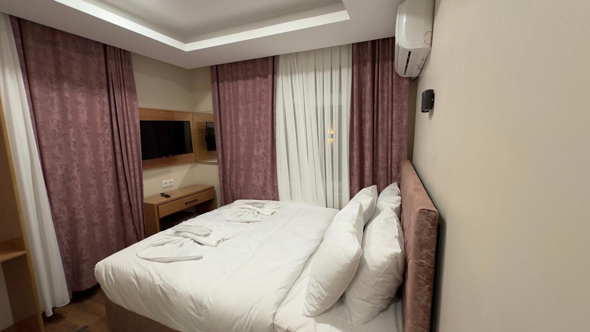 Aparthotel Golden Tulip *