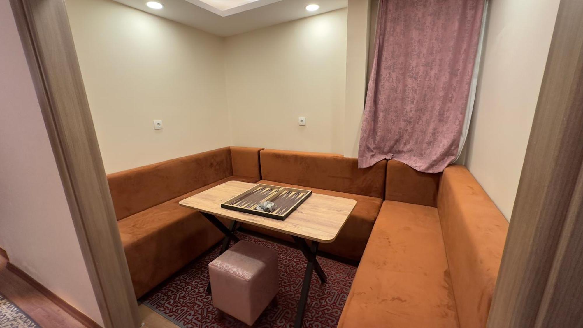 Golden Tulip Aparthotel