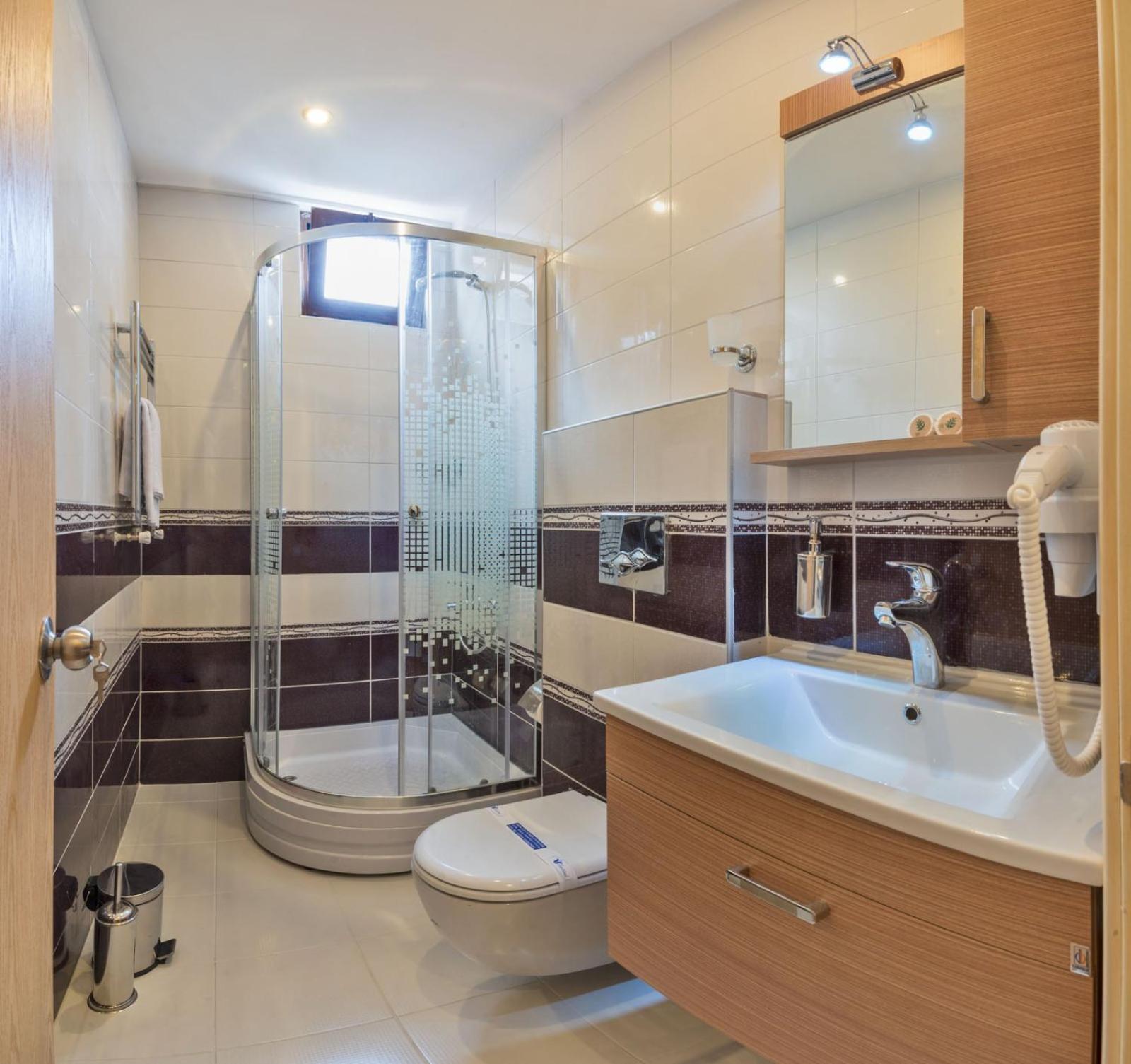 Invictum Hotel 3*