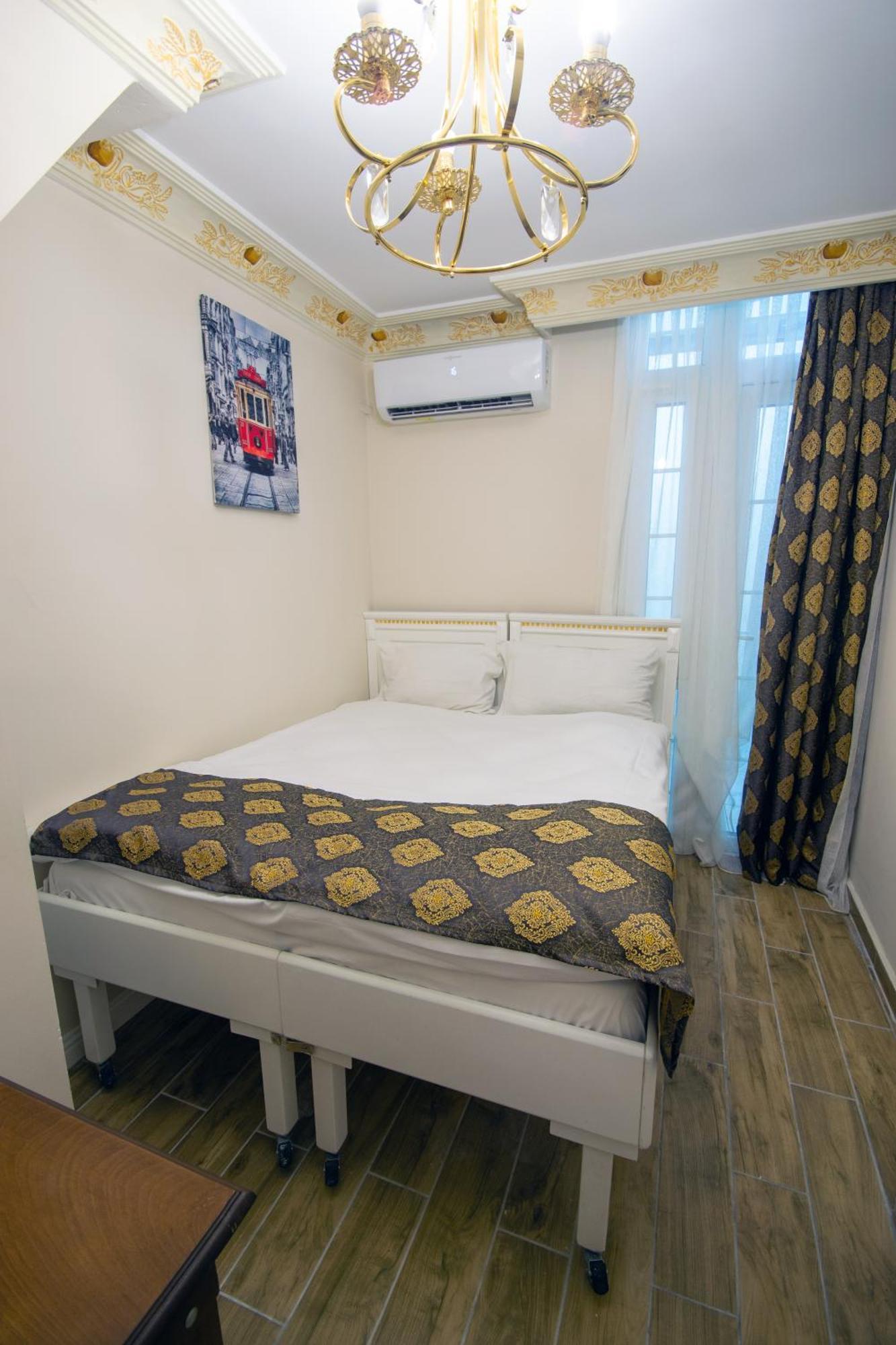 Iq Beyoglu 3*
