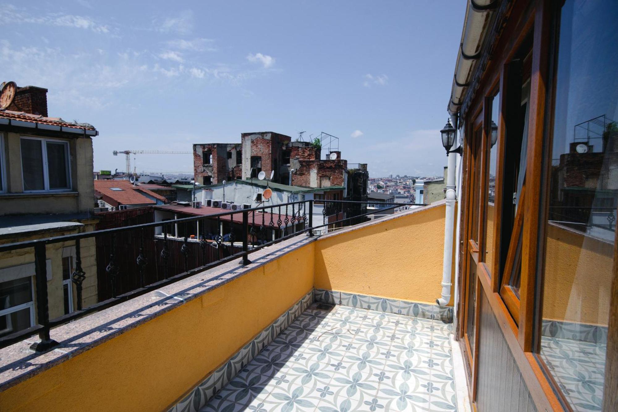 Iq Beyoglu Hotel 3*