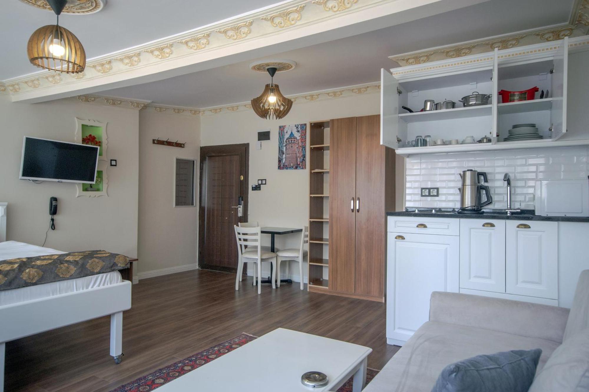 Iq Beyoglu Hotel 3*