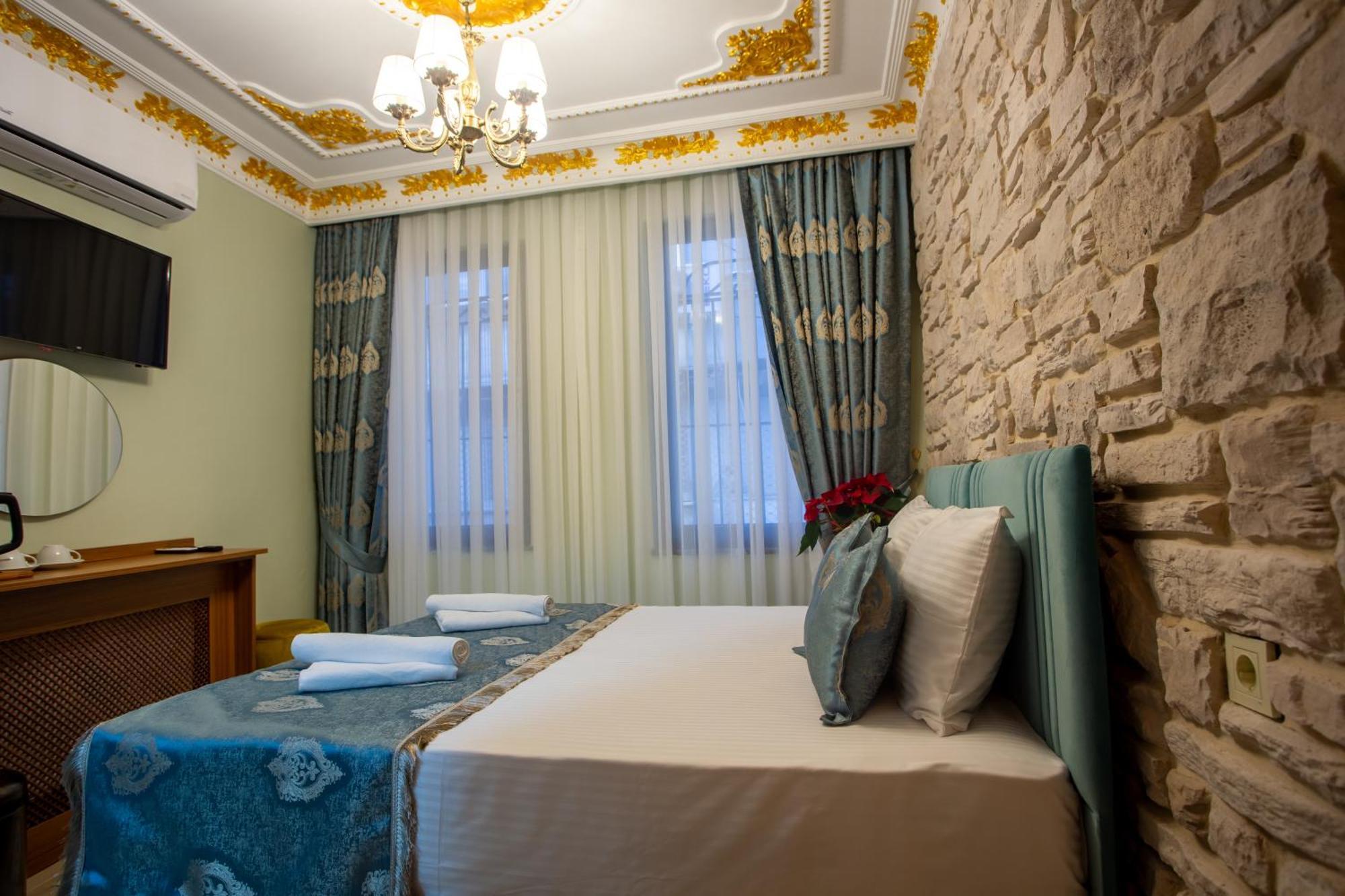 Sayina Hotel 3*