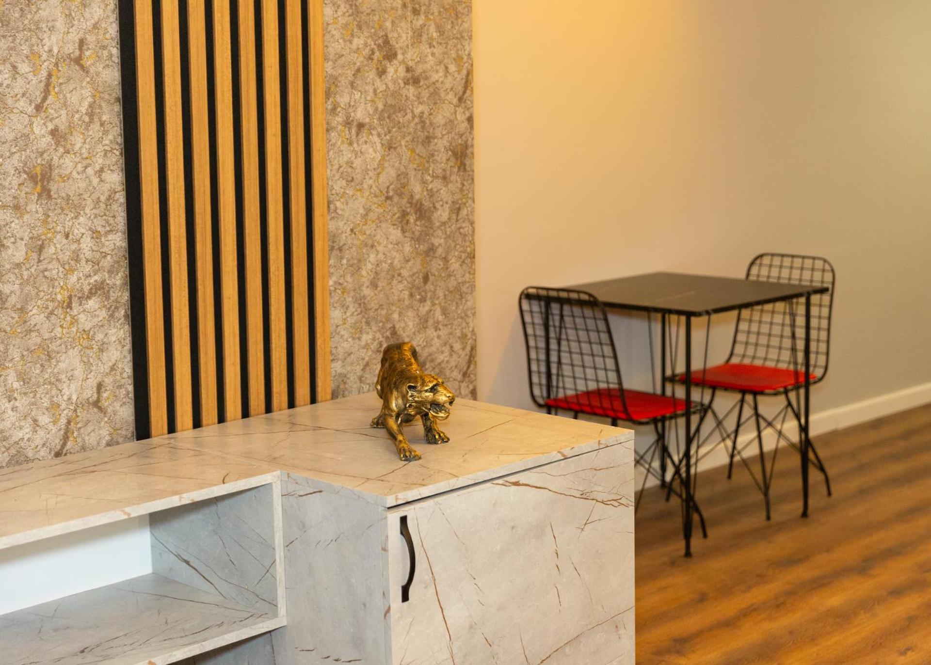 The Hera Business & Istambul