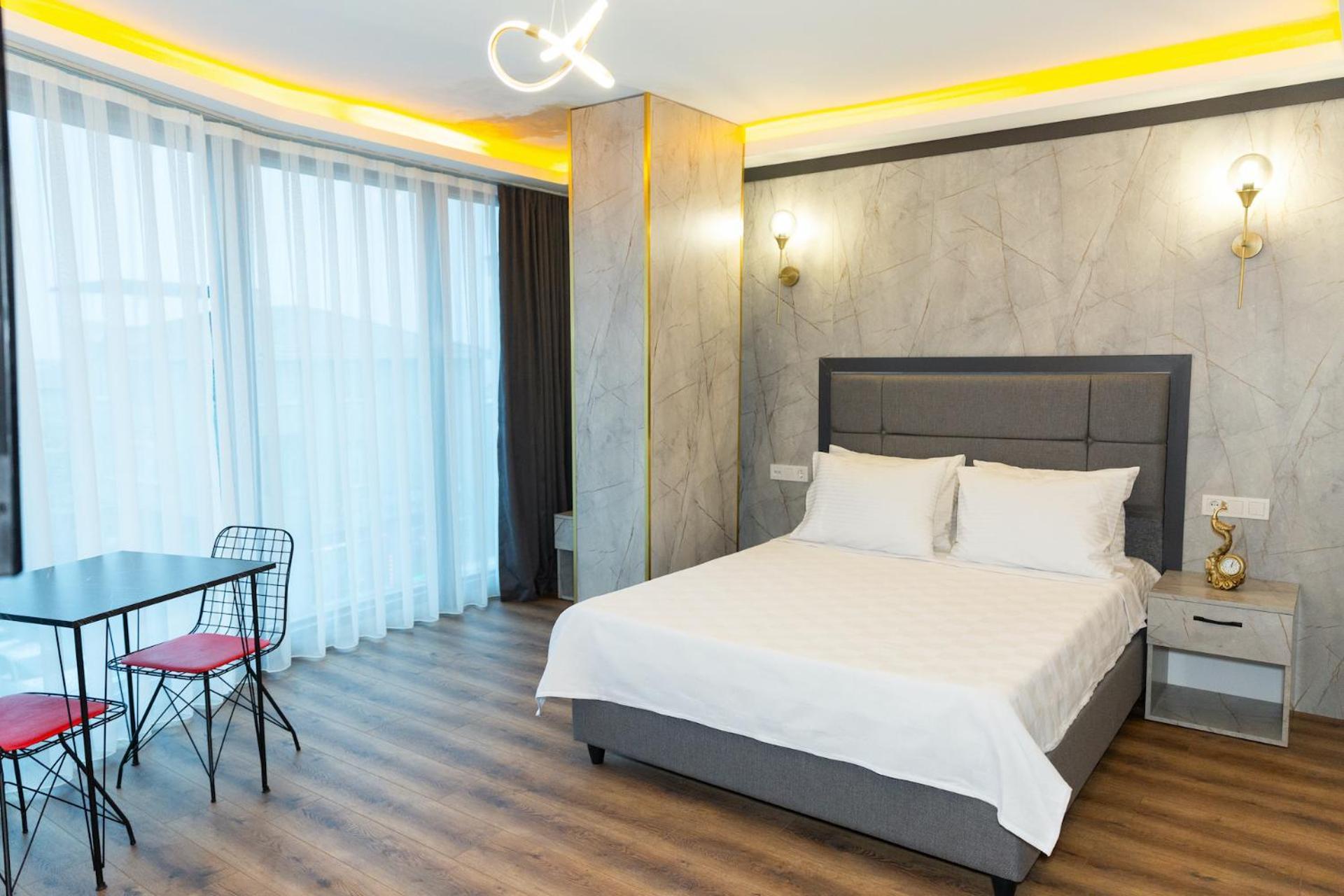 The Hera Business & Hotel