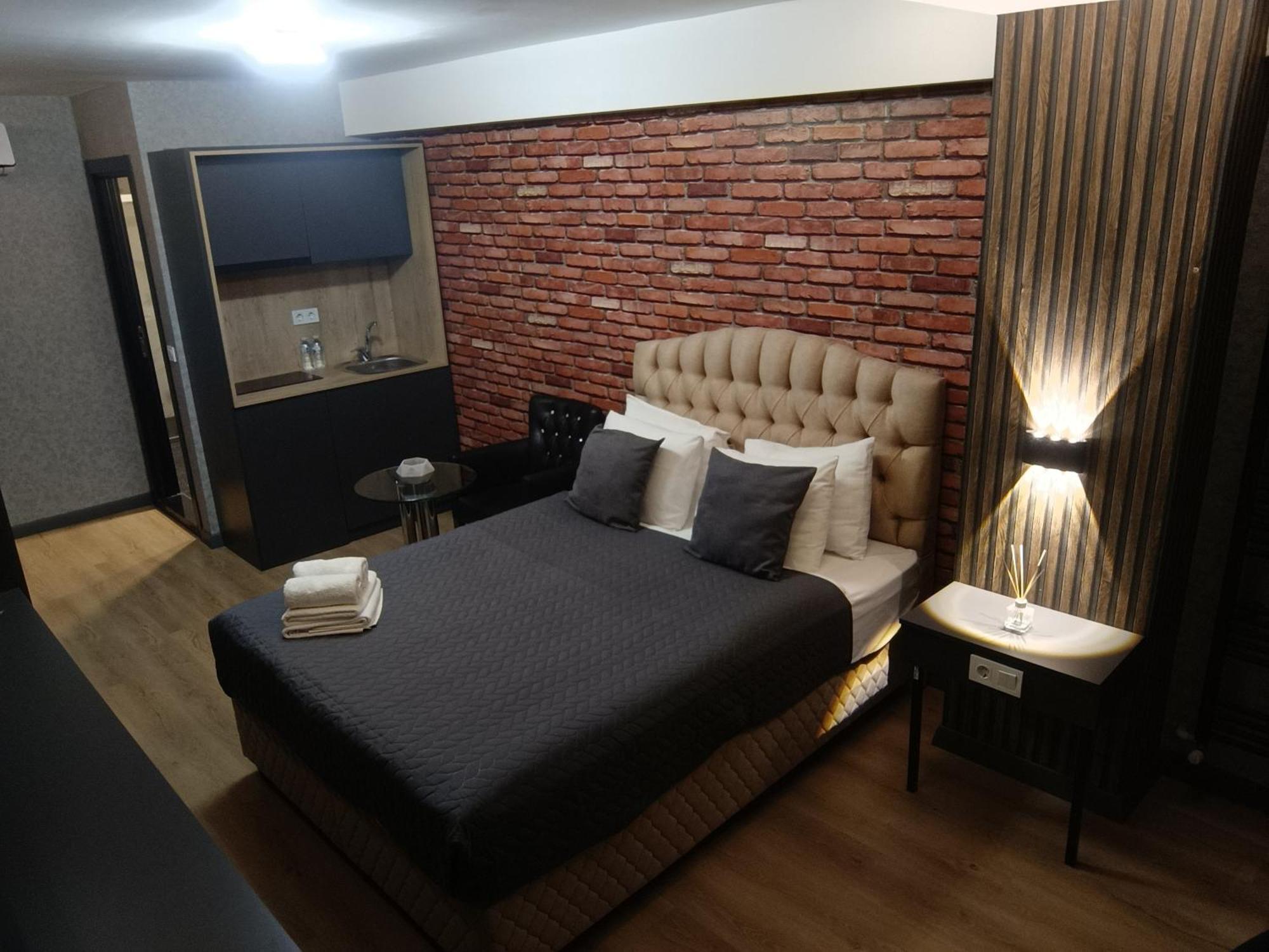 Aparthotel Nomad Hub 3*