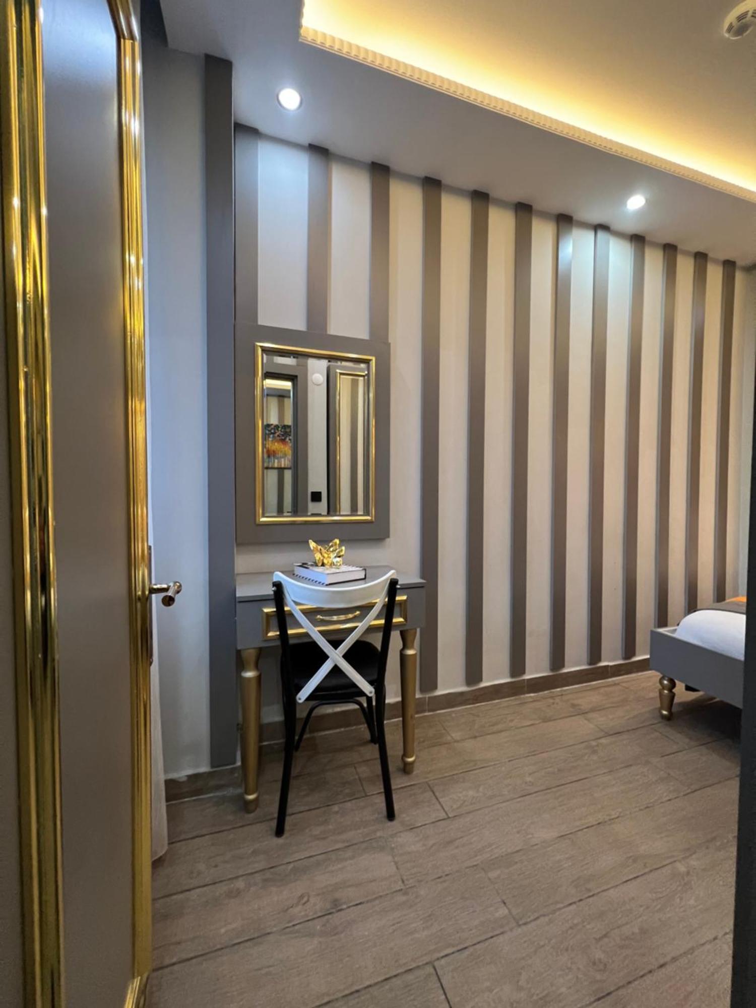Apart Otel Taksim Larissa 2*