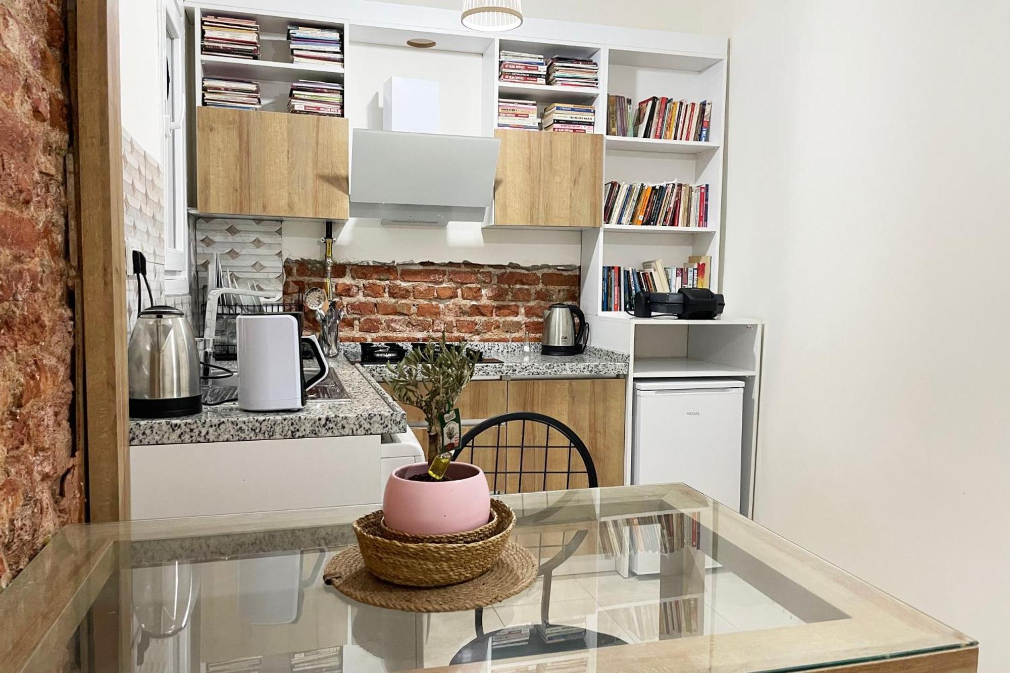 2br And 2bath Balcony In Heart Of Isatanbul #3 * Istambul