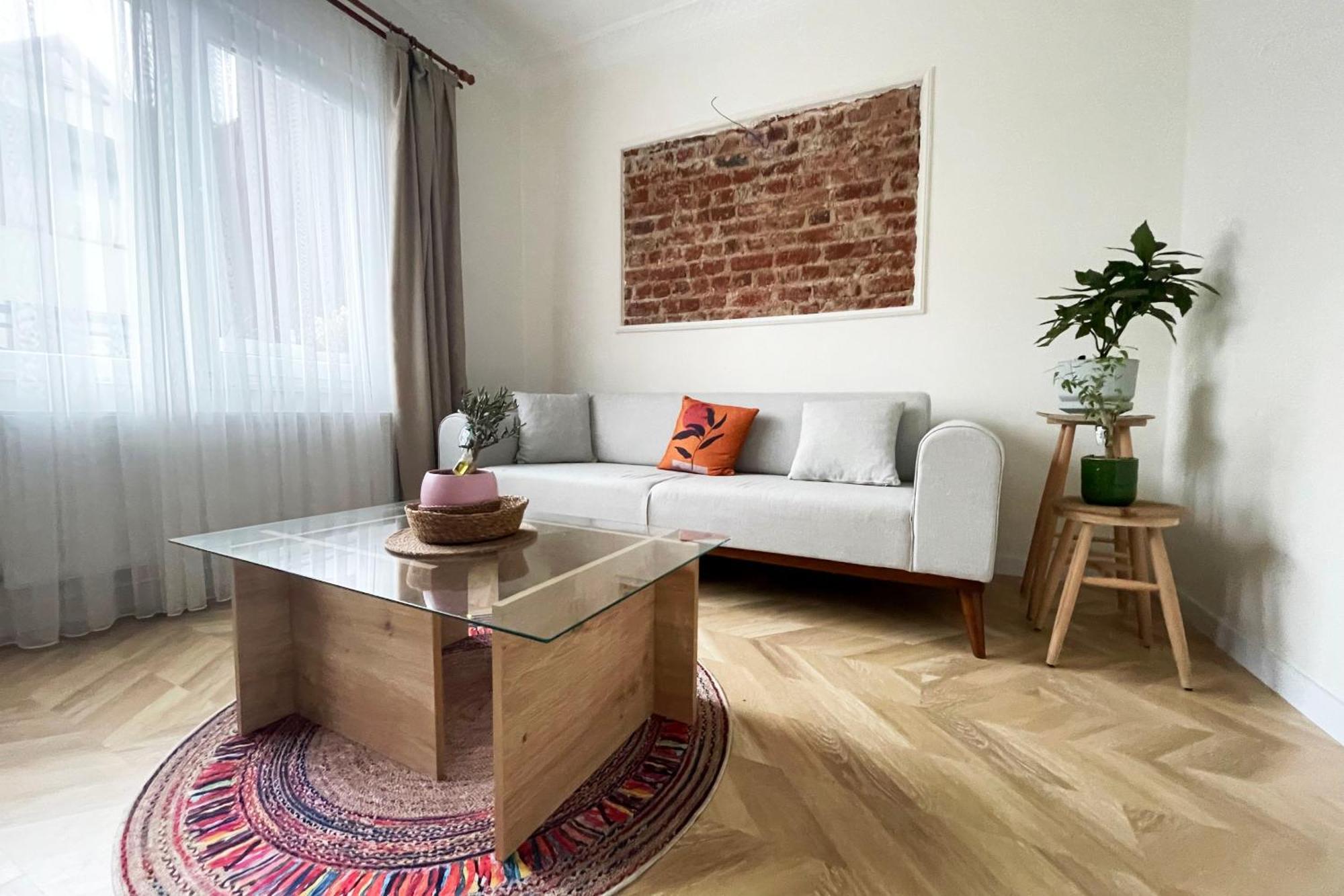2br And 2bath Balcony In Heart Of Isatanbul #3 Istanbul