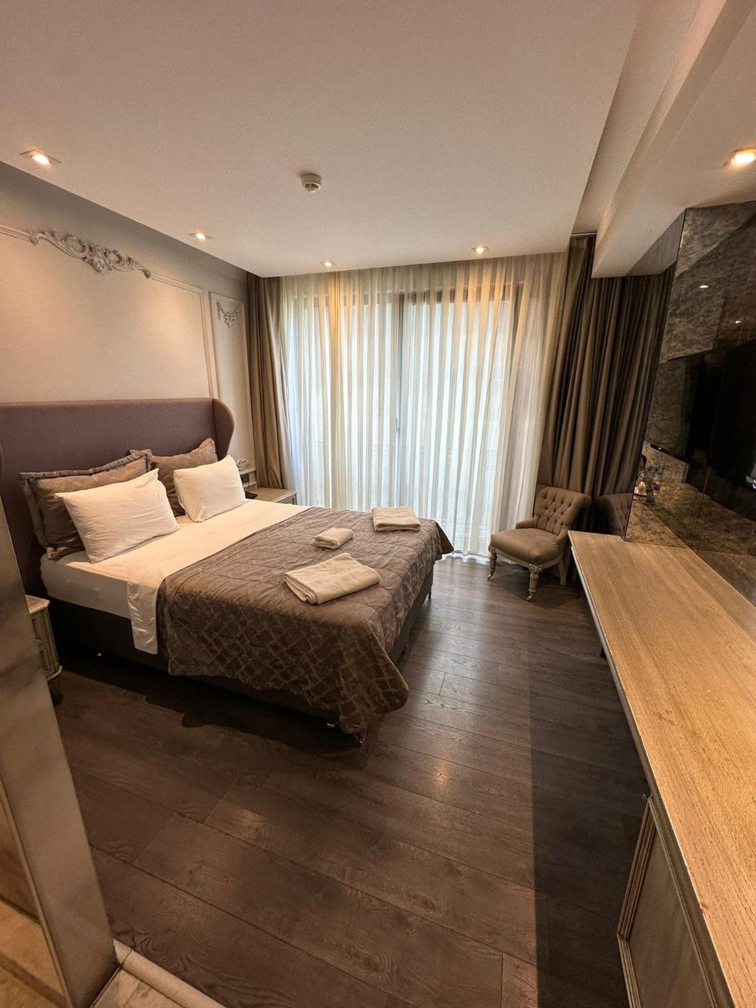 Tk Taxim Bosphorus Istanbul