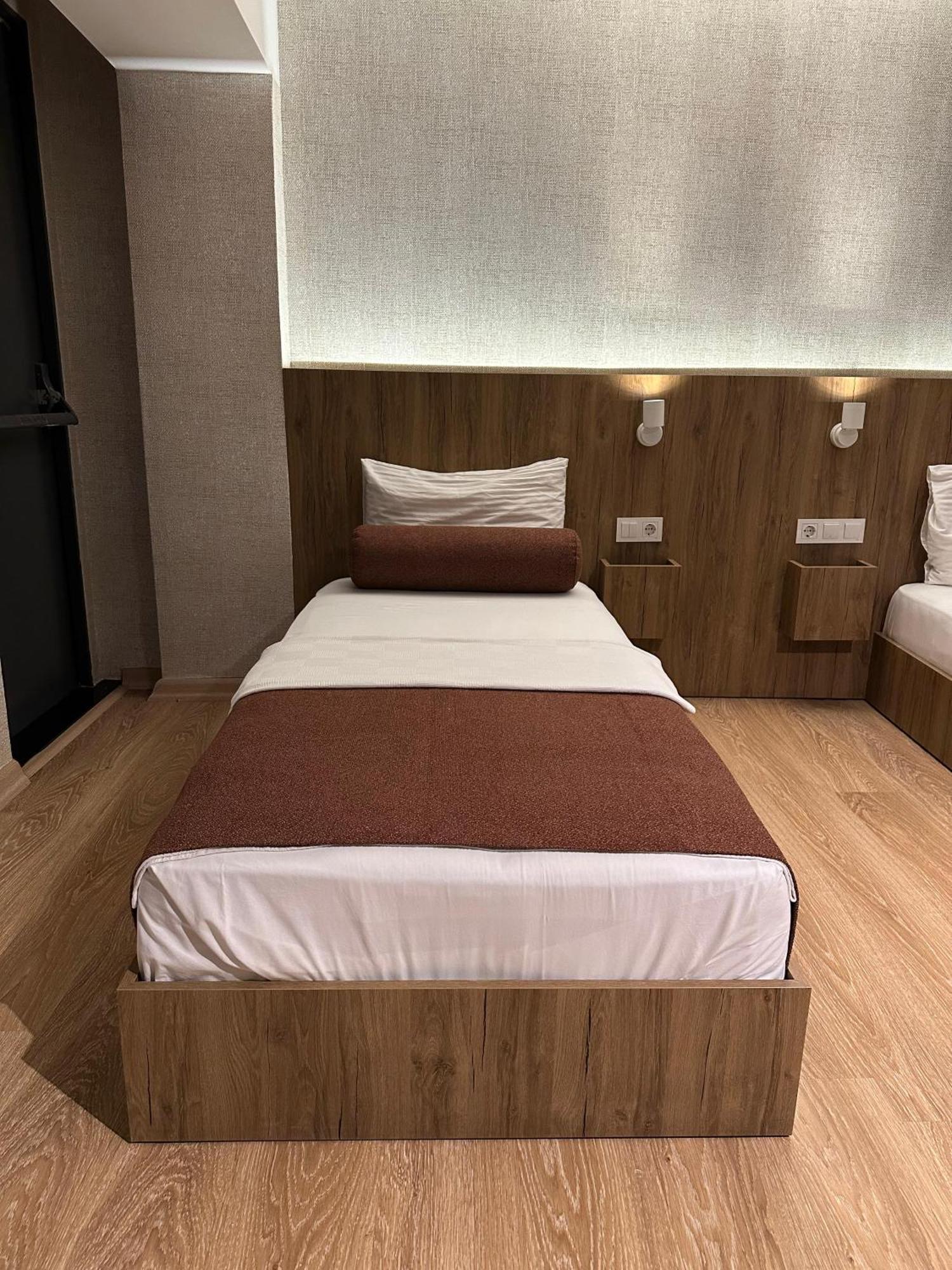 Casa Rosso Hotel
