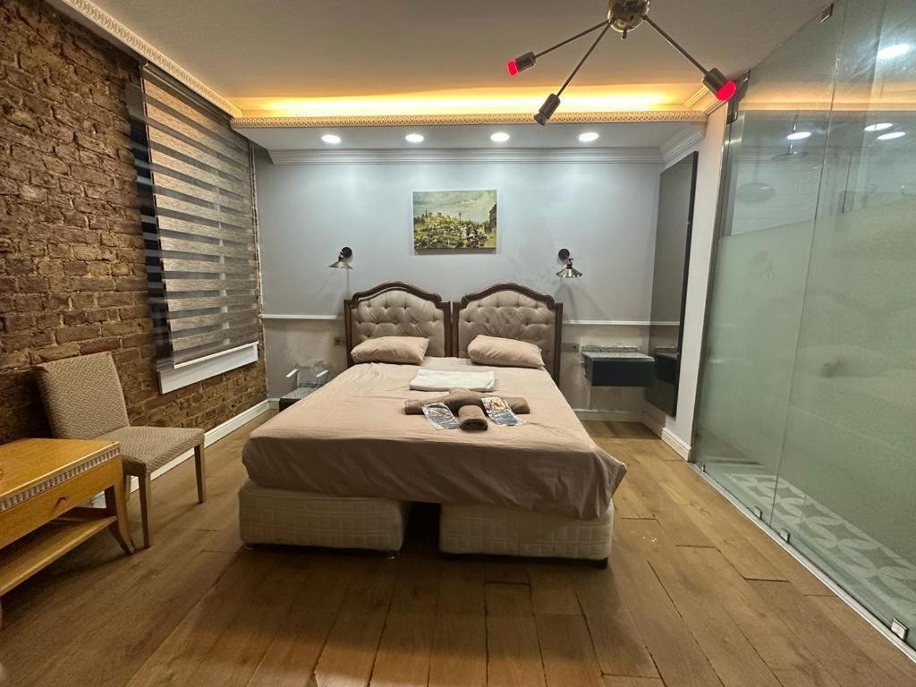 Aparthotel In The Bar Street *