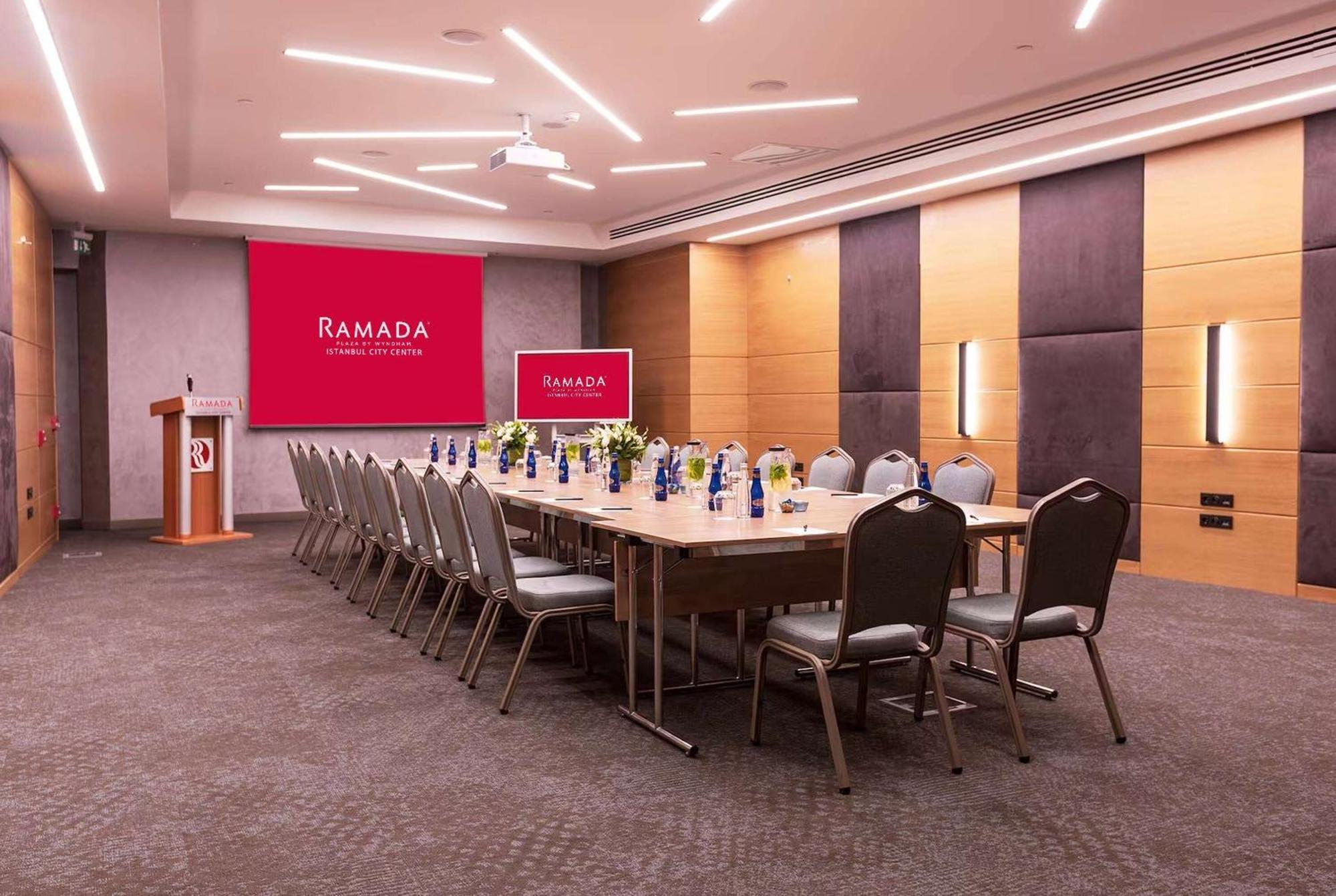 Ramada Plaza By Wyndham Center (adults Only) Istambul