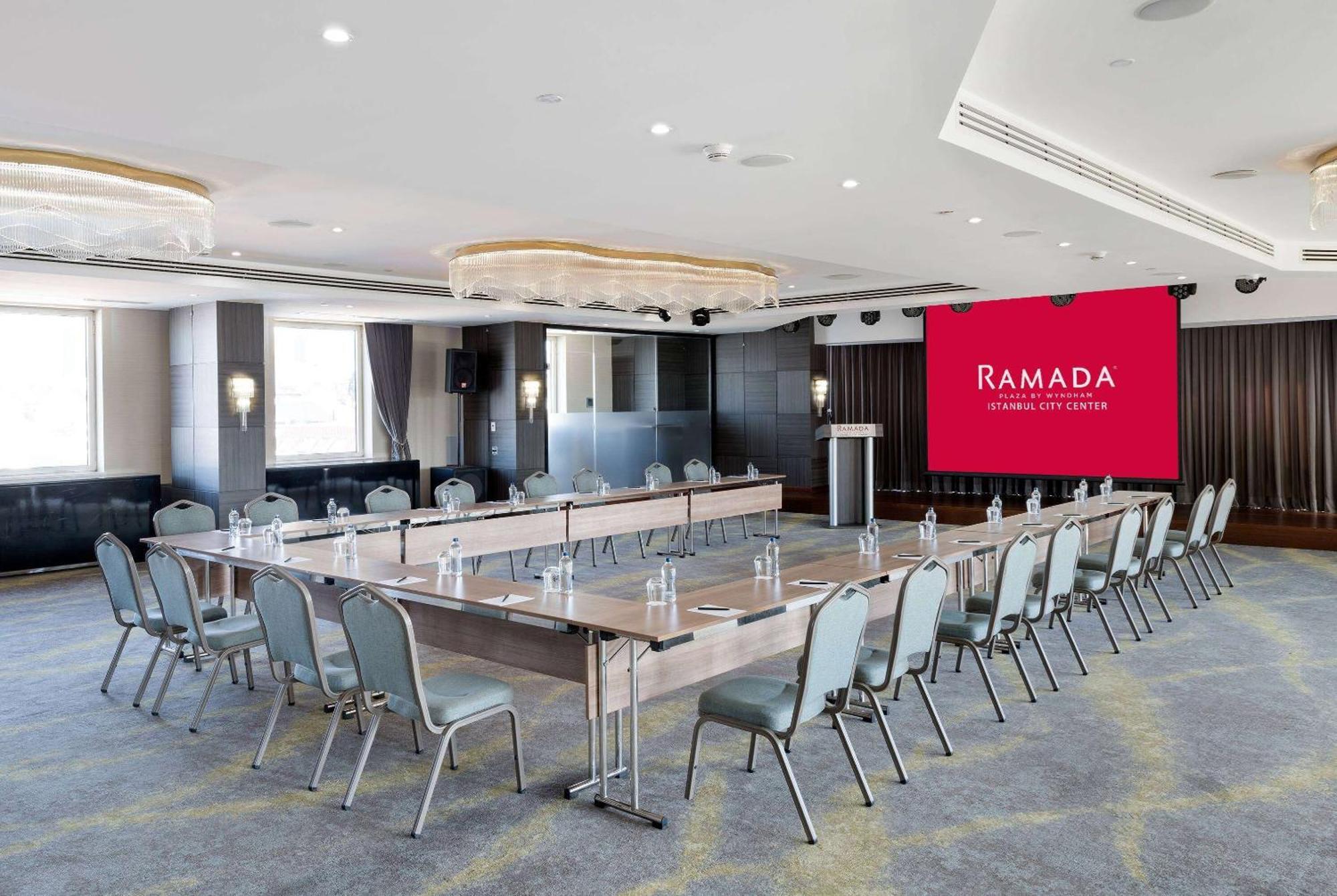 Hotel Ramada Plaza By Wyndham Center (adults Only) 5*