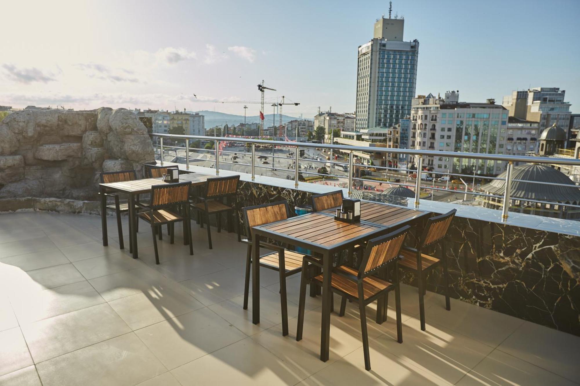 Royal Pera Taksim 3*