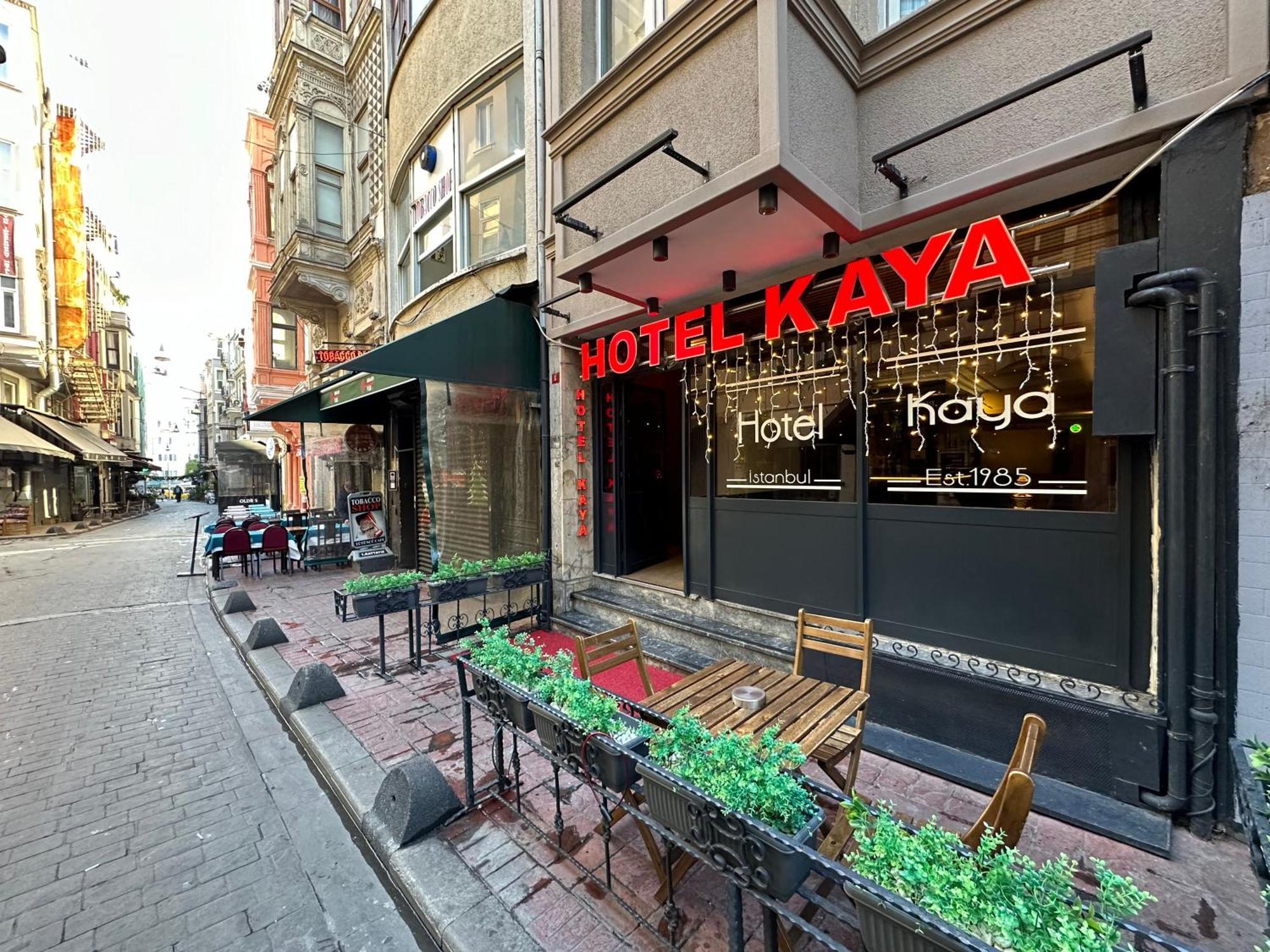 Kaya Est 1985