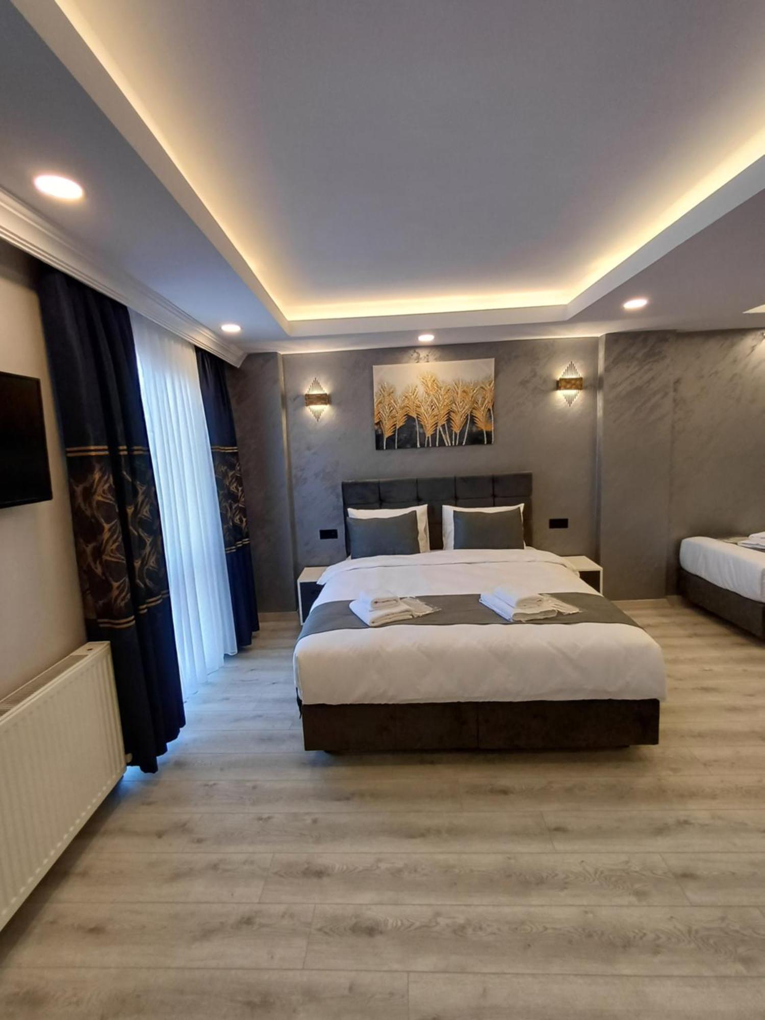 White Palace Halic