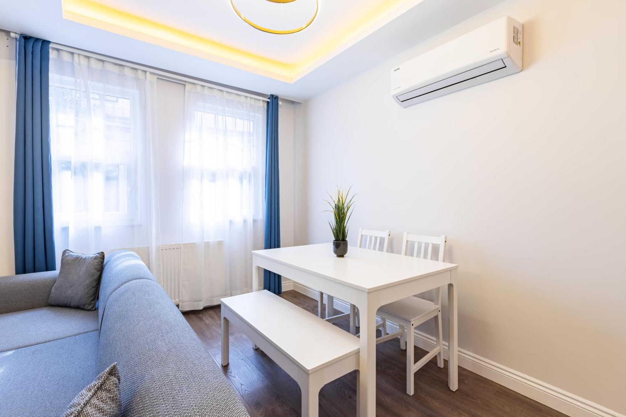Red Suites Balat - Orange And Blue Apartment Istanbul