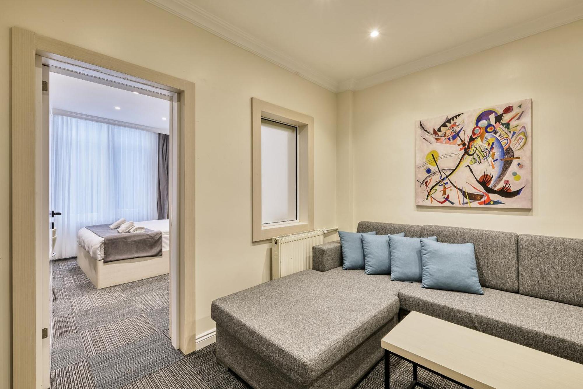 Hotel Hub 3*