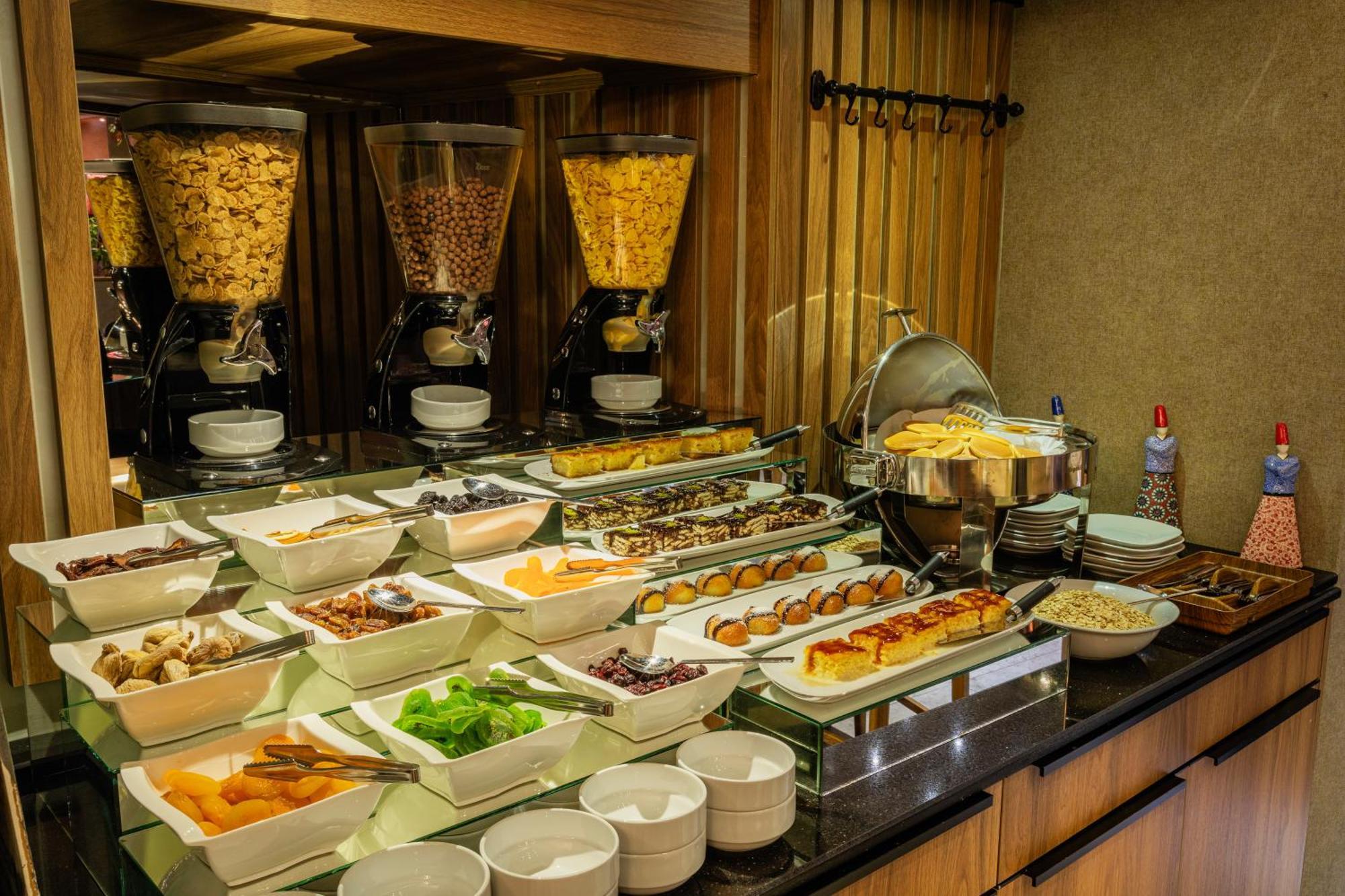 Ayramin Deluxe Hotel Taksim 2*