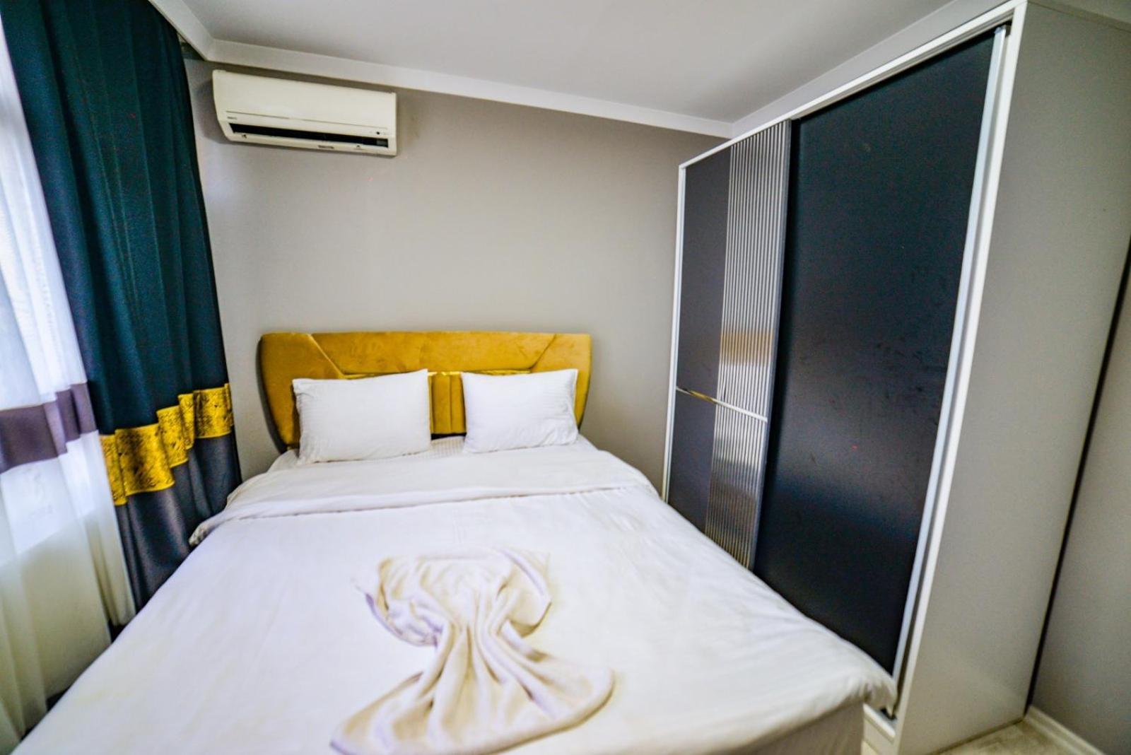 Bed & Breakfast Travel *