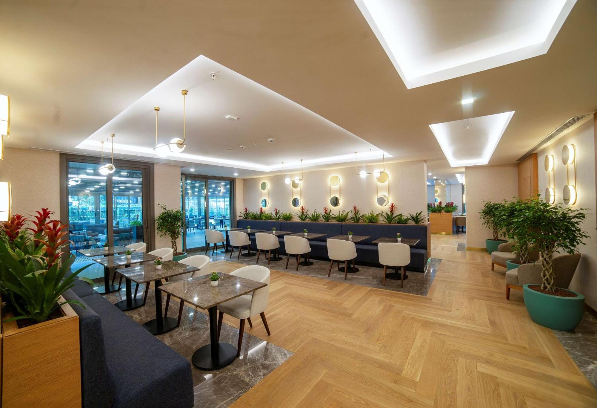 Hotel Radisson Residences Vadistanbul