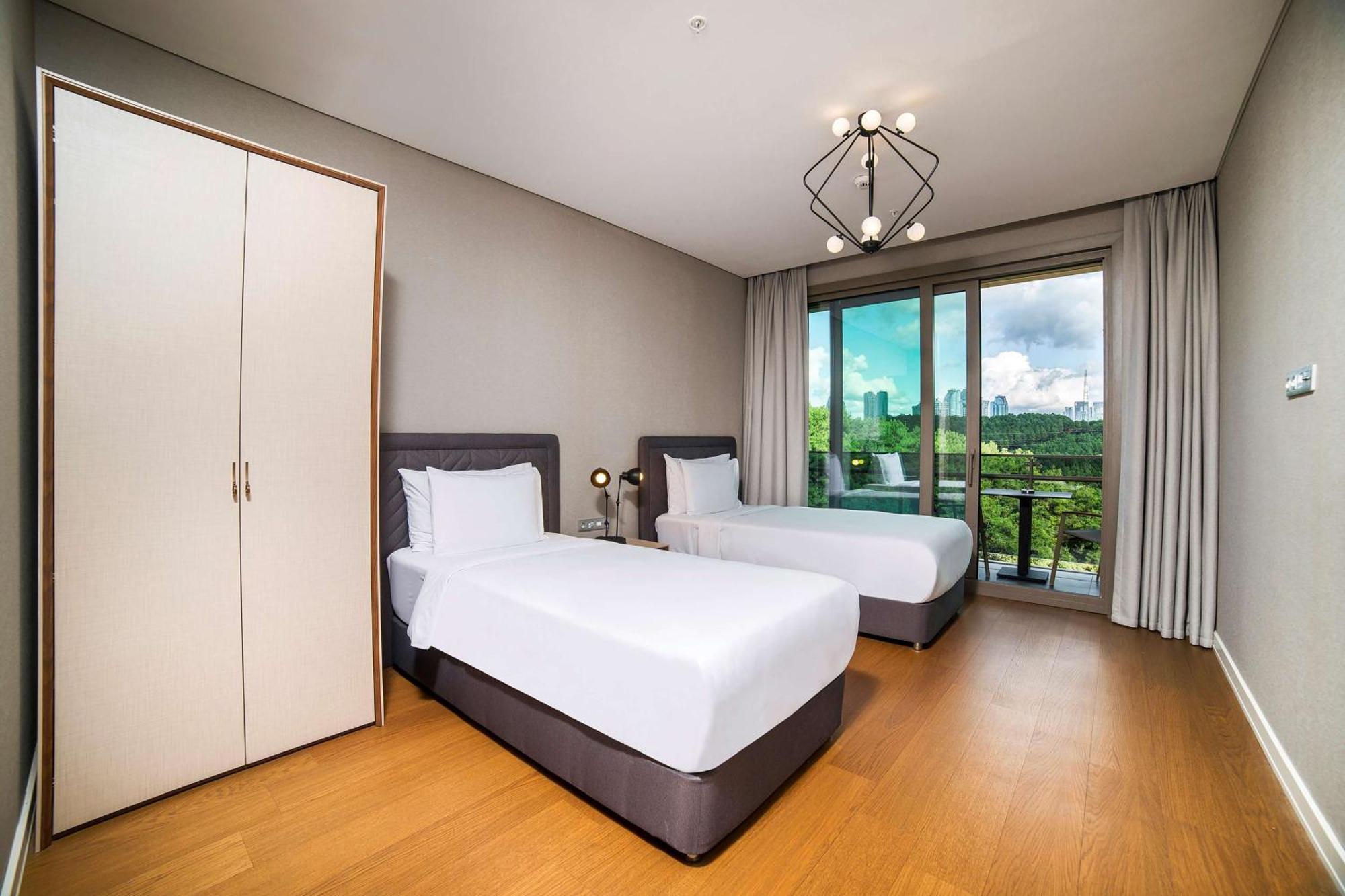 Radisson Residences Vadistanbul Hotel 4*