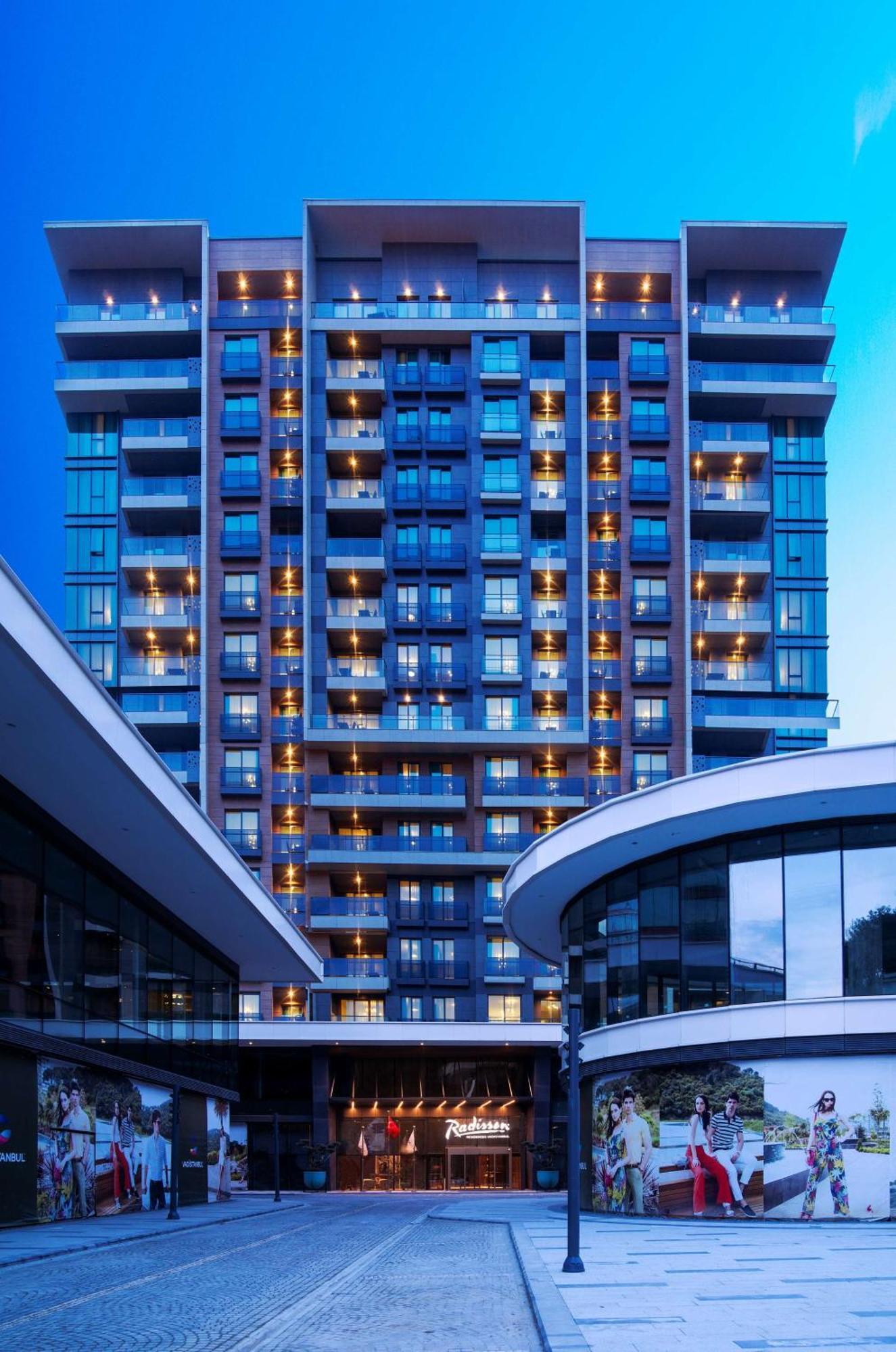 Radisson Residences Vadistanbul 4*